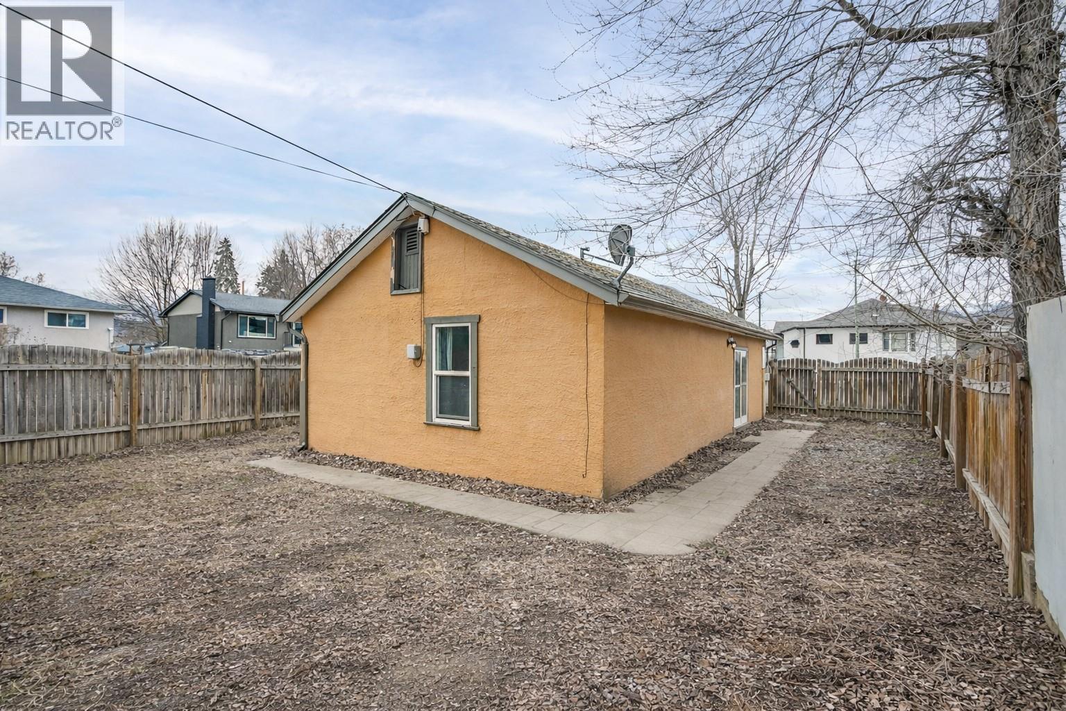 2293 Woodlawn Street