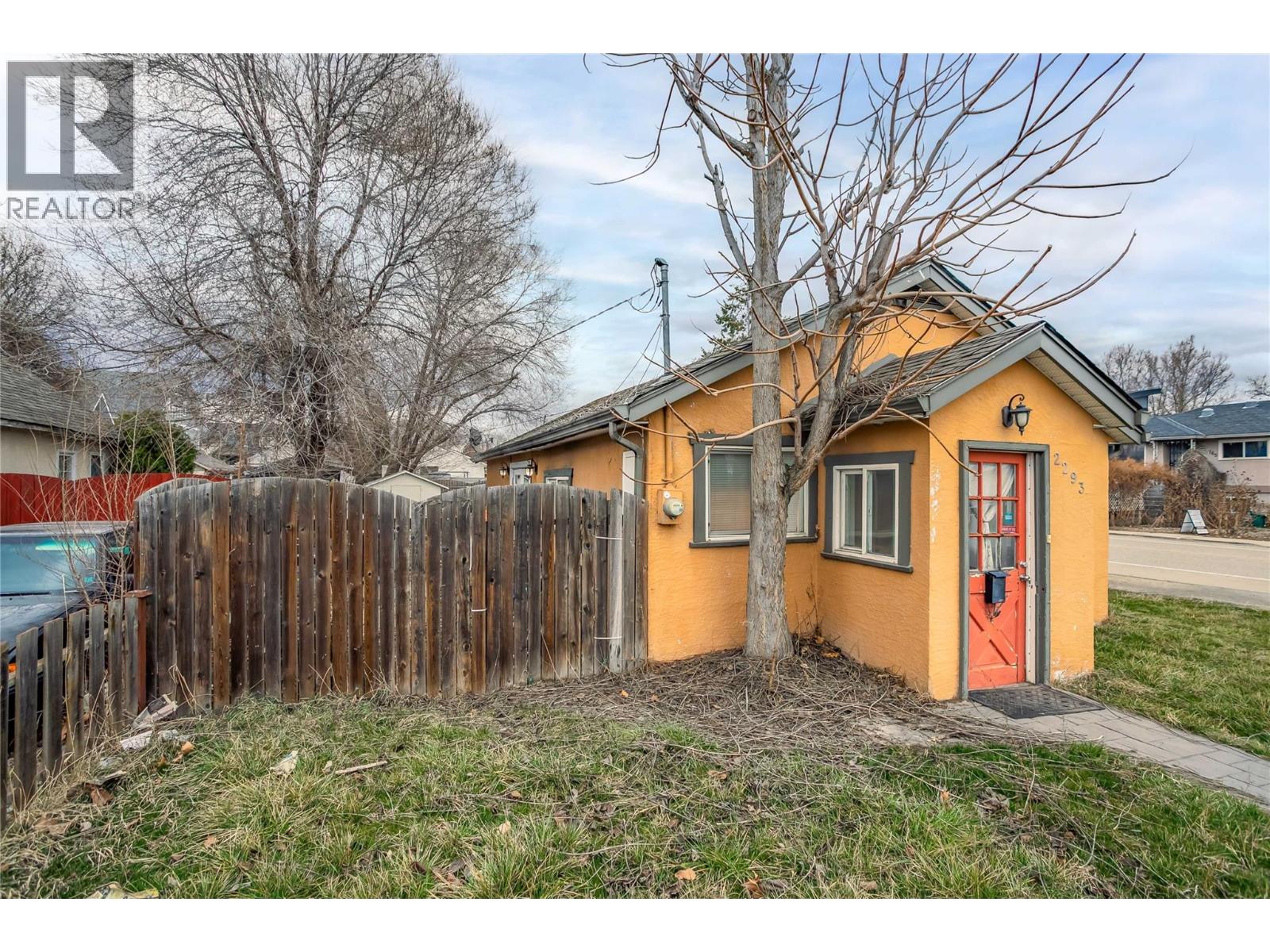 2293 Woodlawn Street