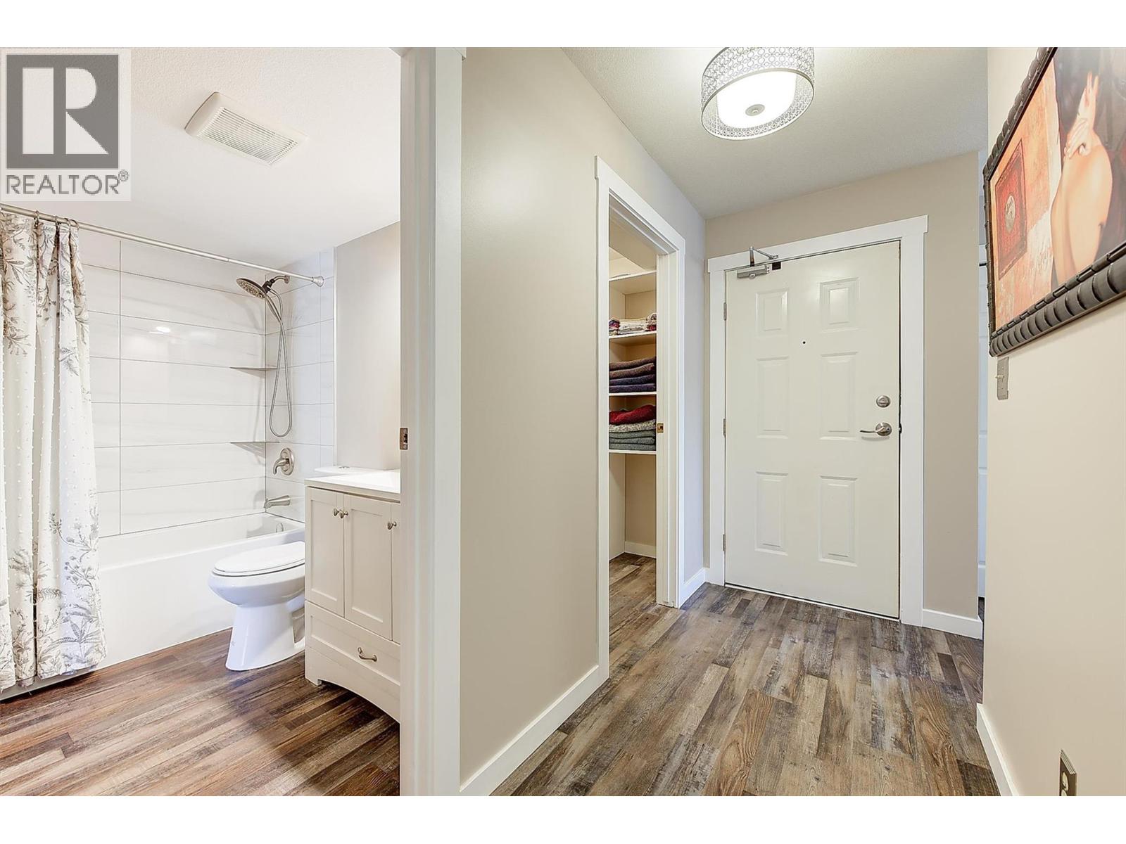 3842 Gordon Drive Unit# 216