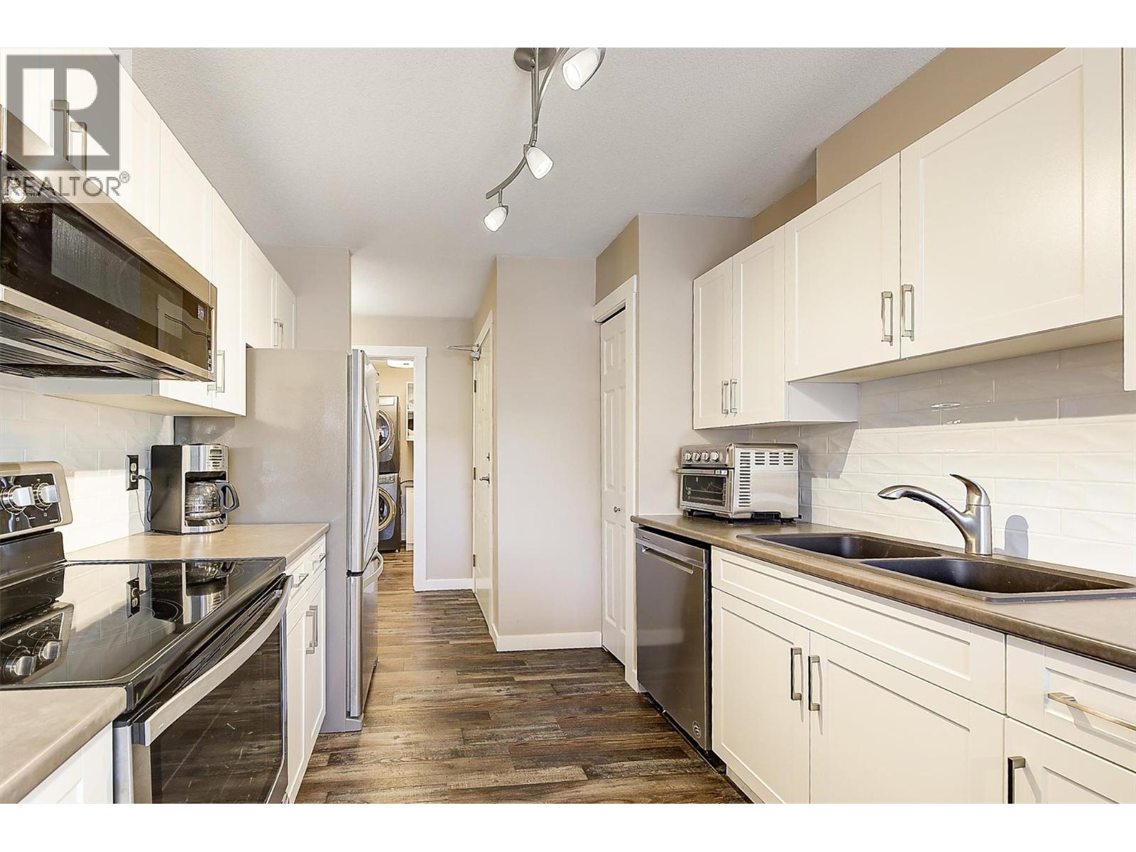 3842 Gordon Drive Unit# 216