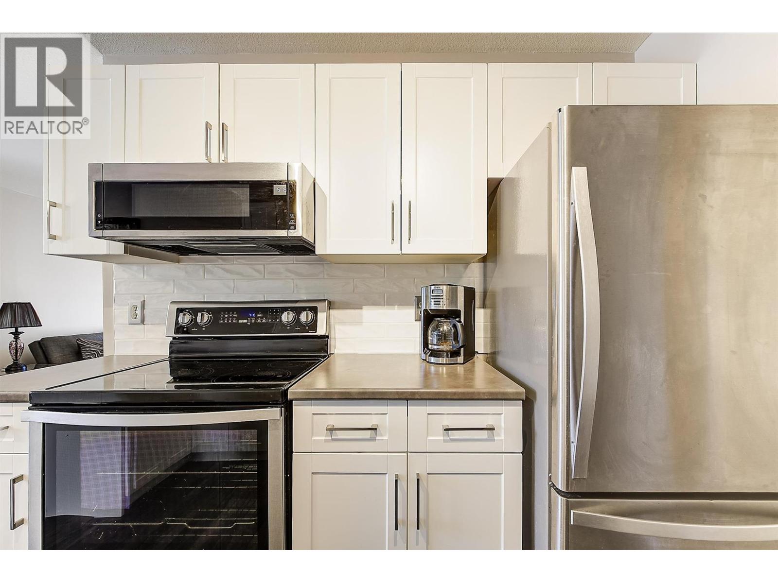 3842 Gordon Drive Unit# 216