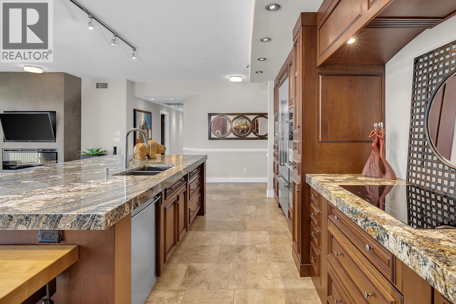 1152 Sunset Drive Unit# 1702
