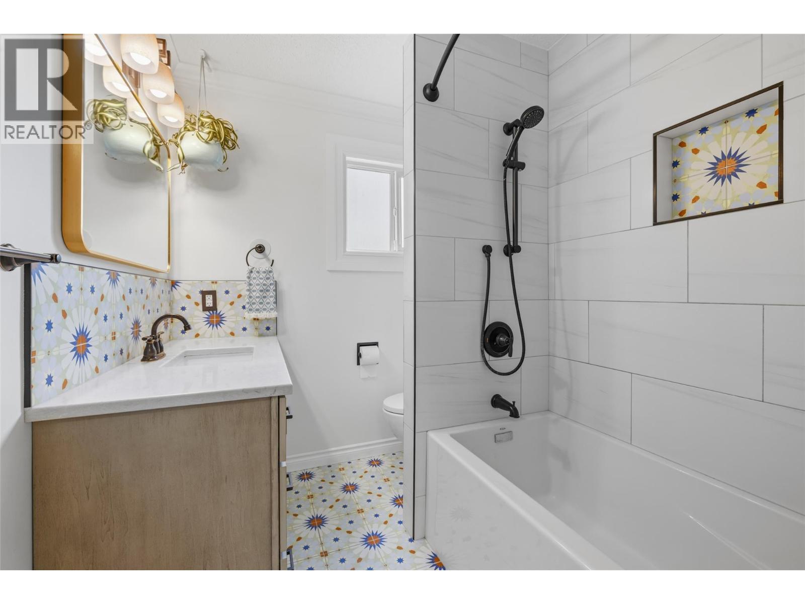3135 Walnut Street Unit# 2