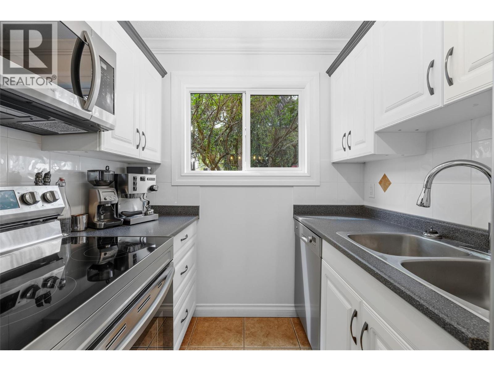 3135 Walnut Street Unit# 2