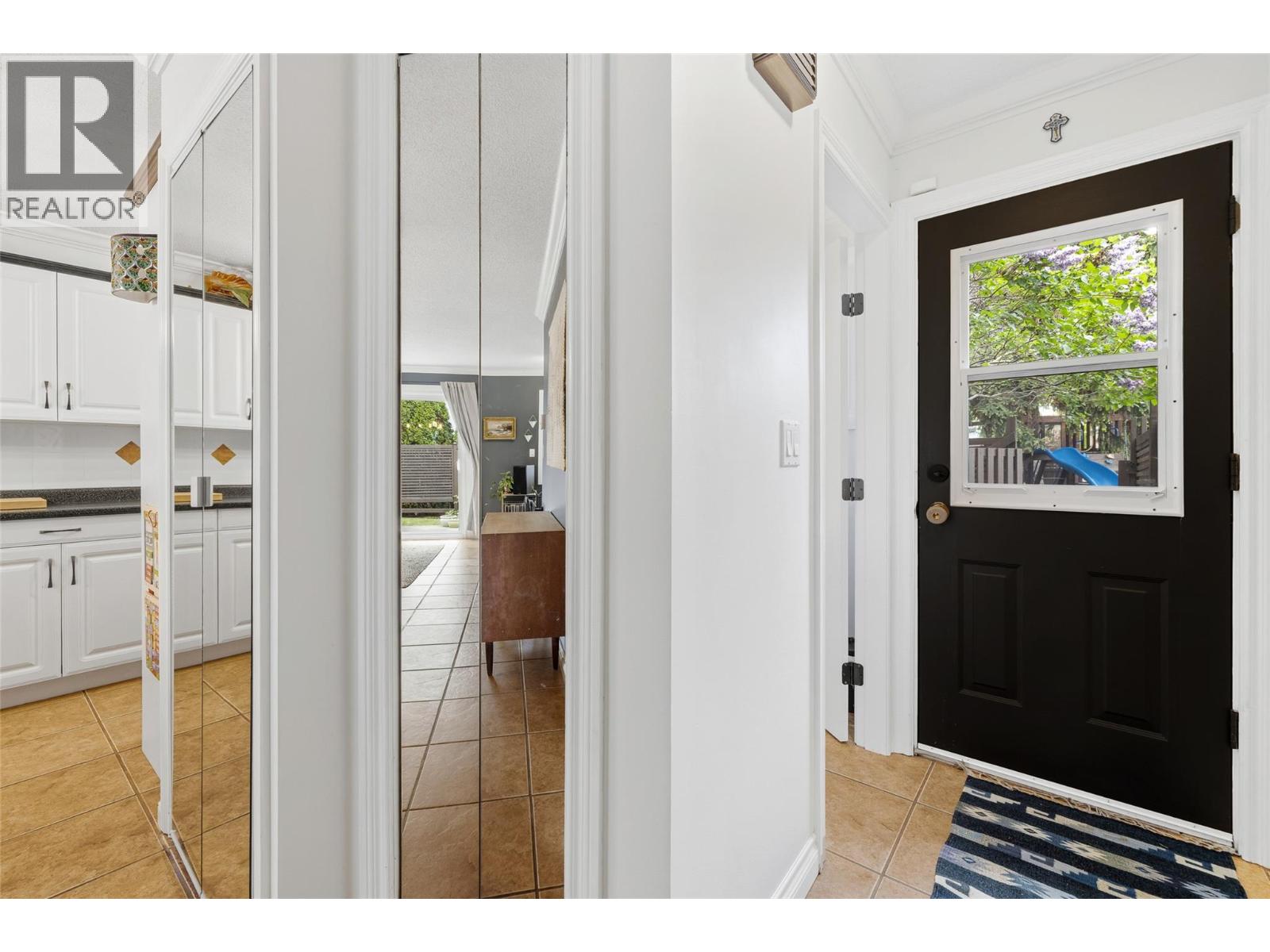 3135 Walnut Street Unit# 2