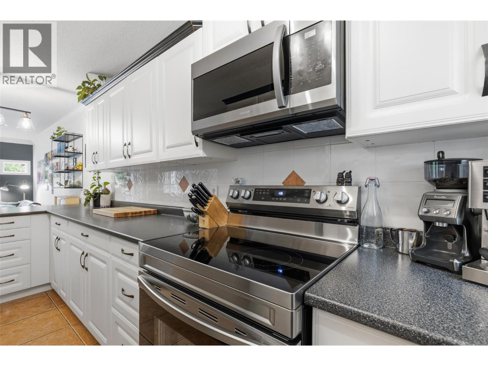3135 Walnut Street Unit# 2
