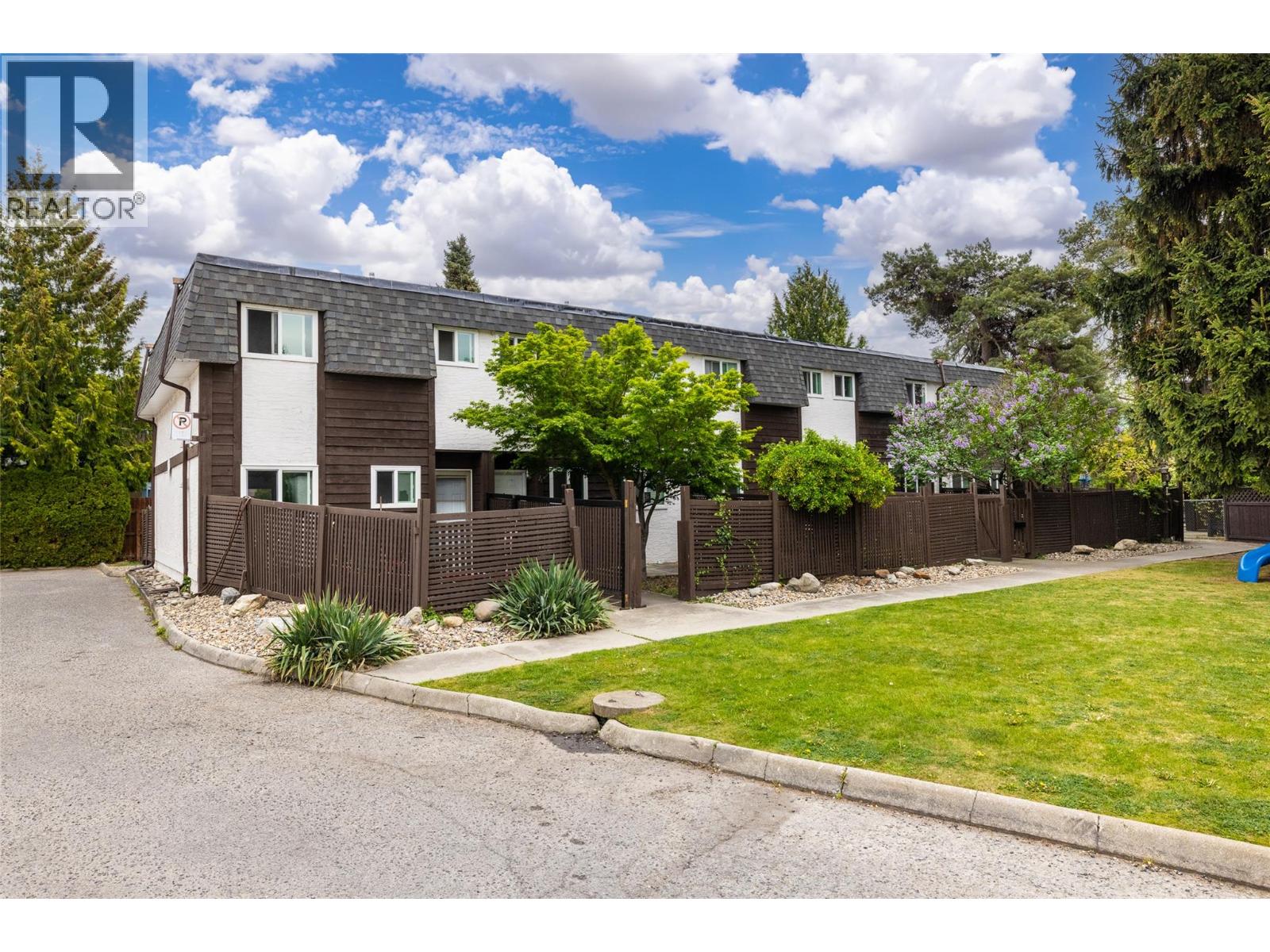3135 Walnut Street Unit# 2