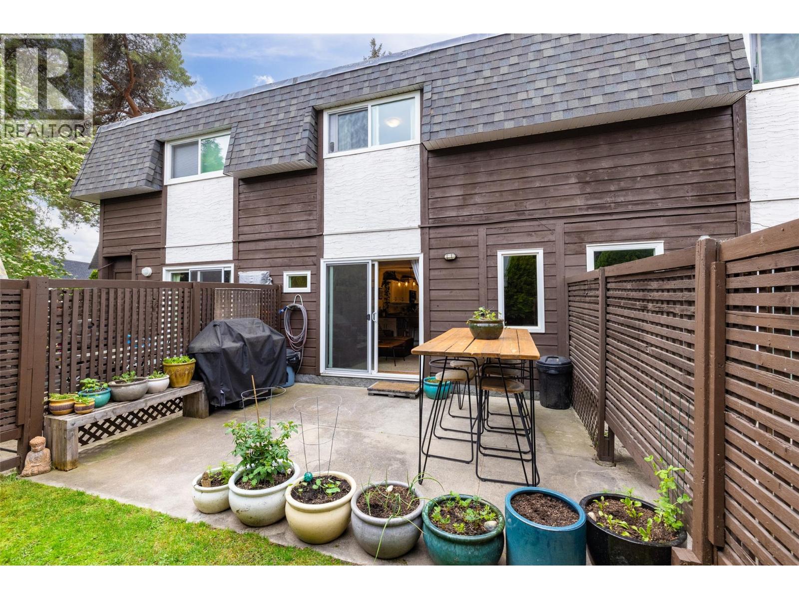 3135 Walnut Street Unit# 2