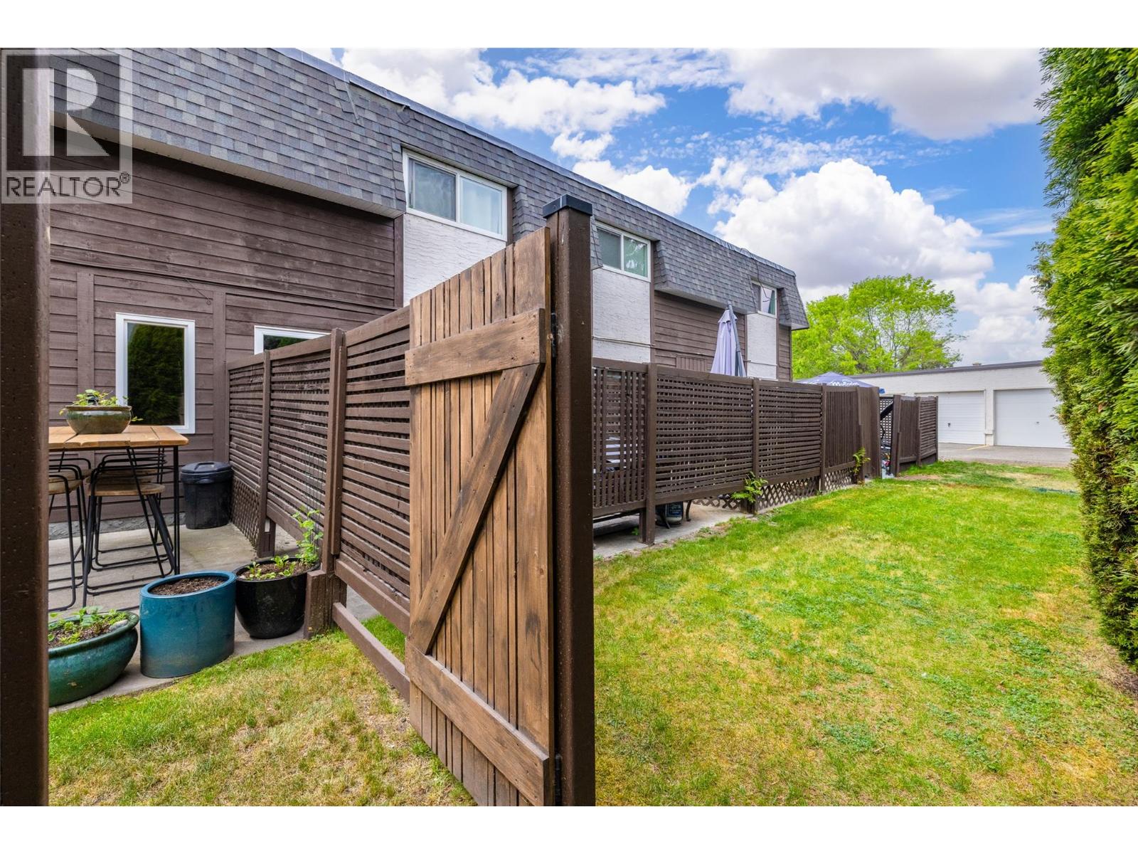 3135 Walnut Street Unit# 2