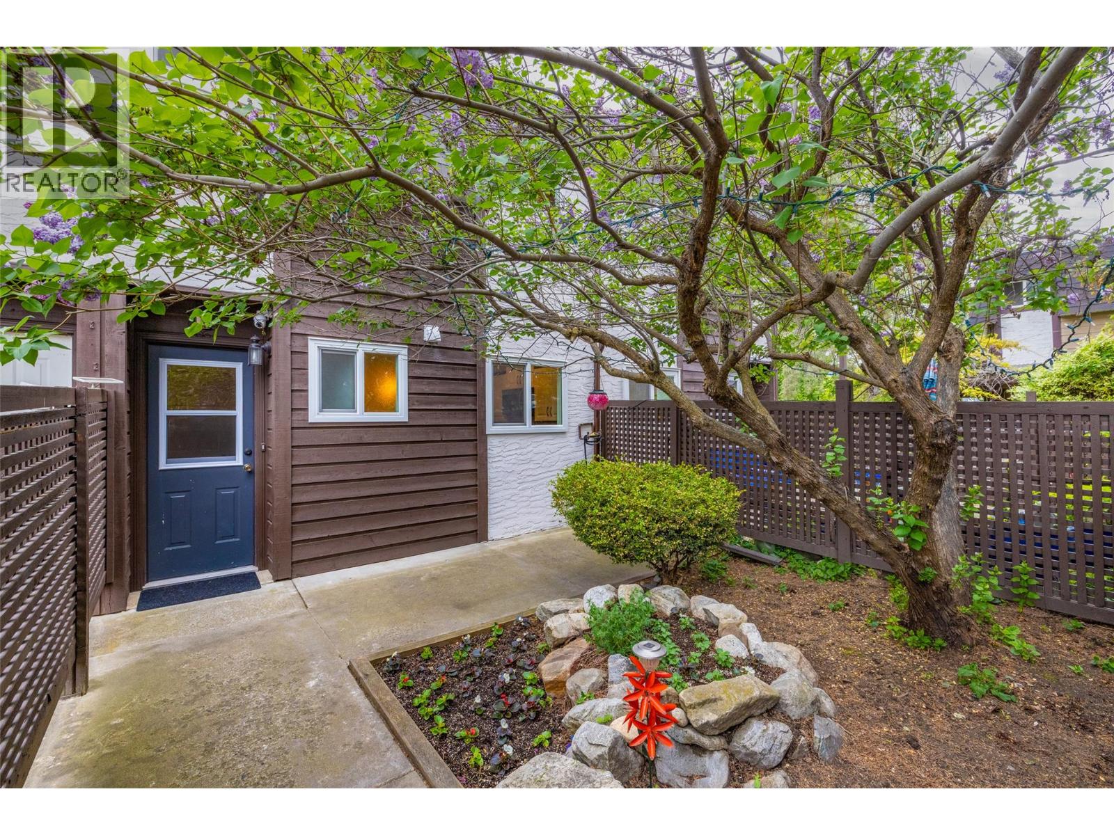 3135 Walnut Street Unit# 2