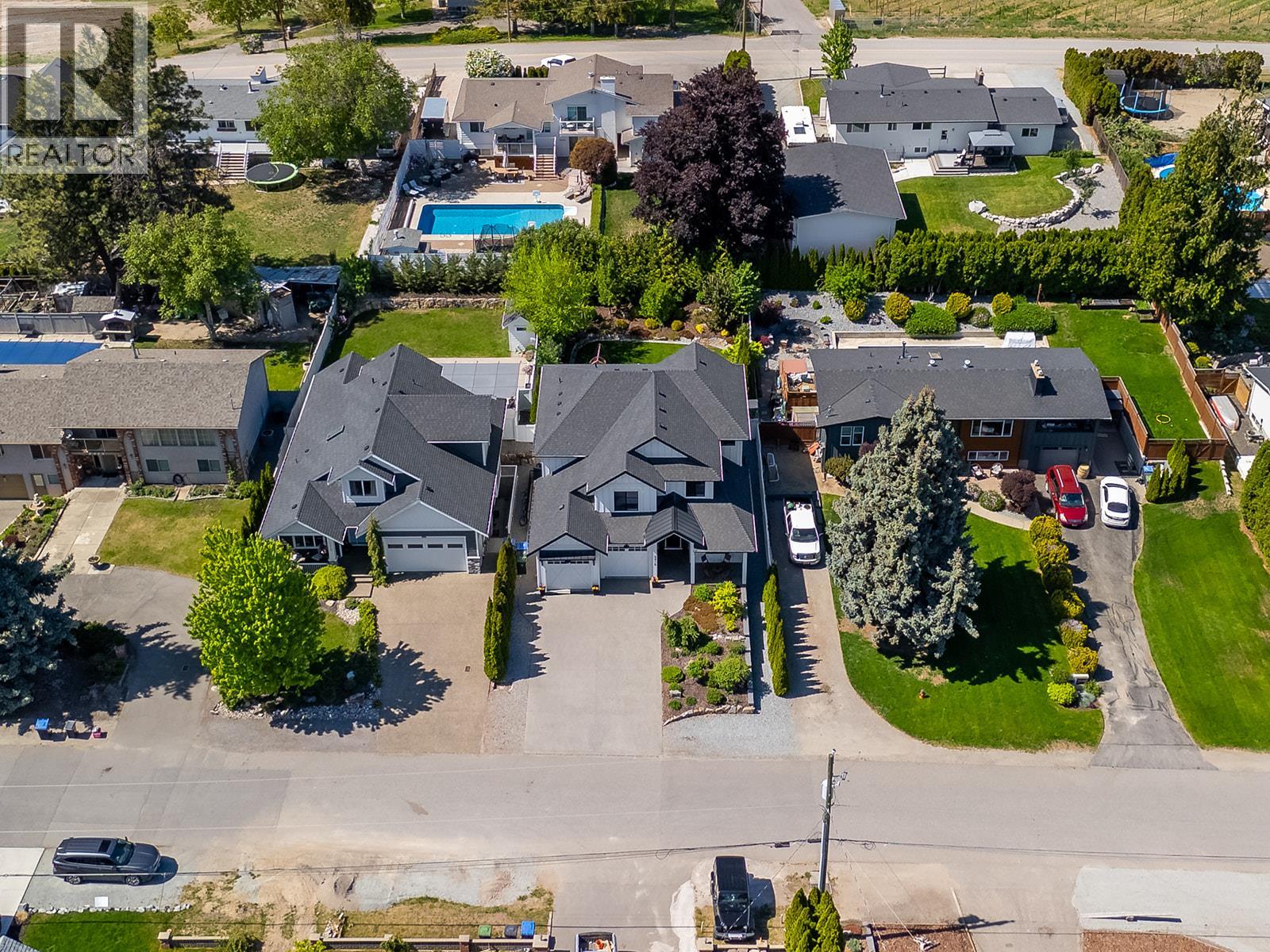 2418 Crestview Road