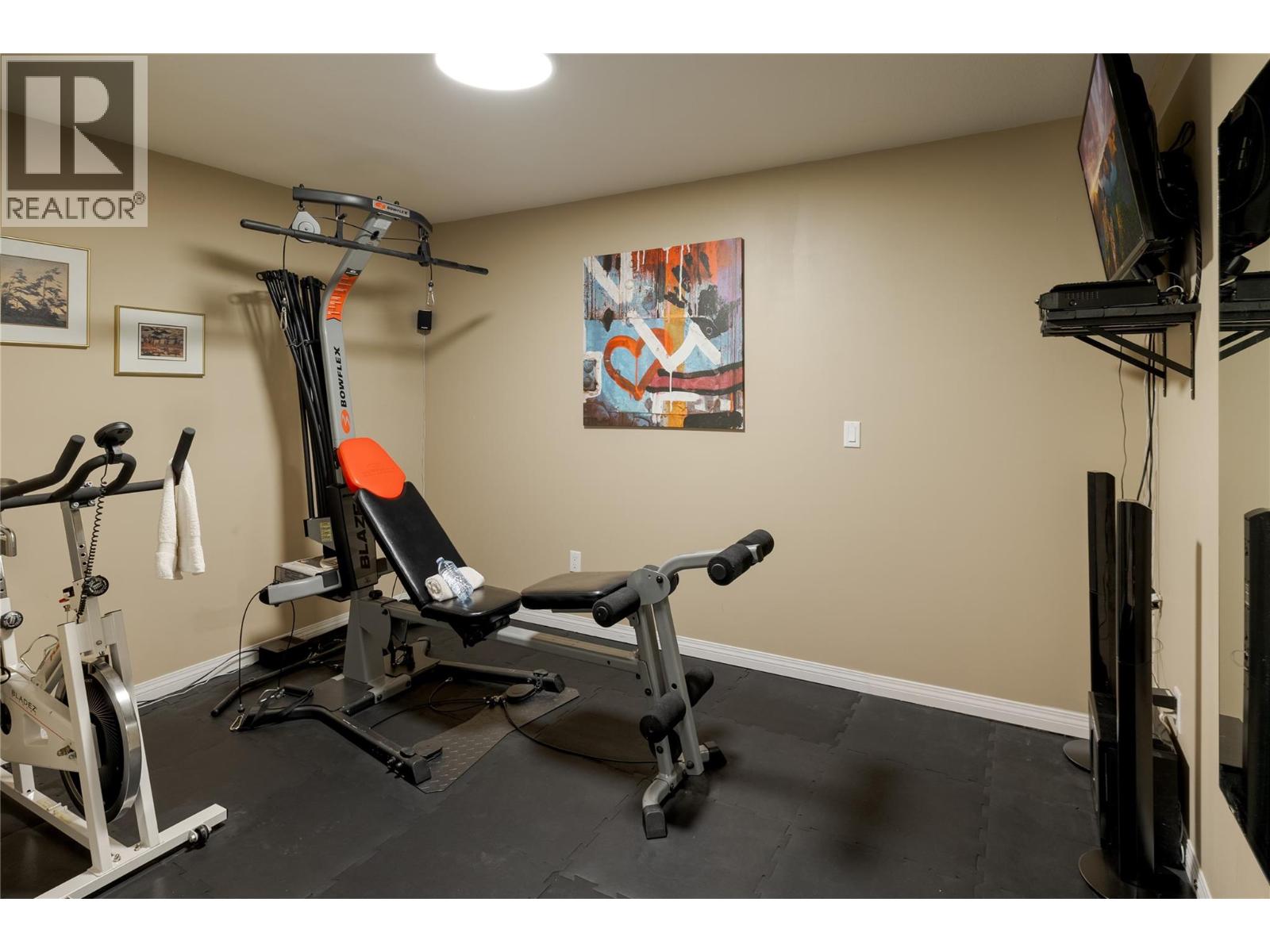 1061 Caledonia Way