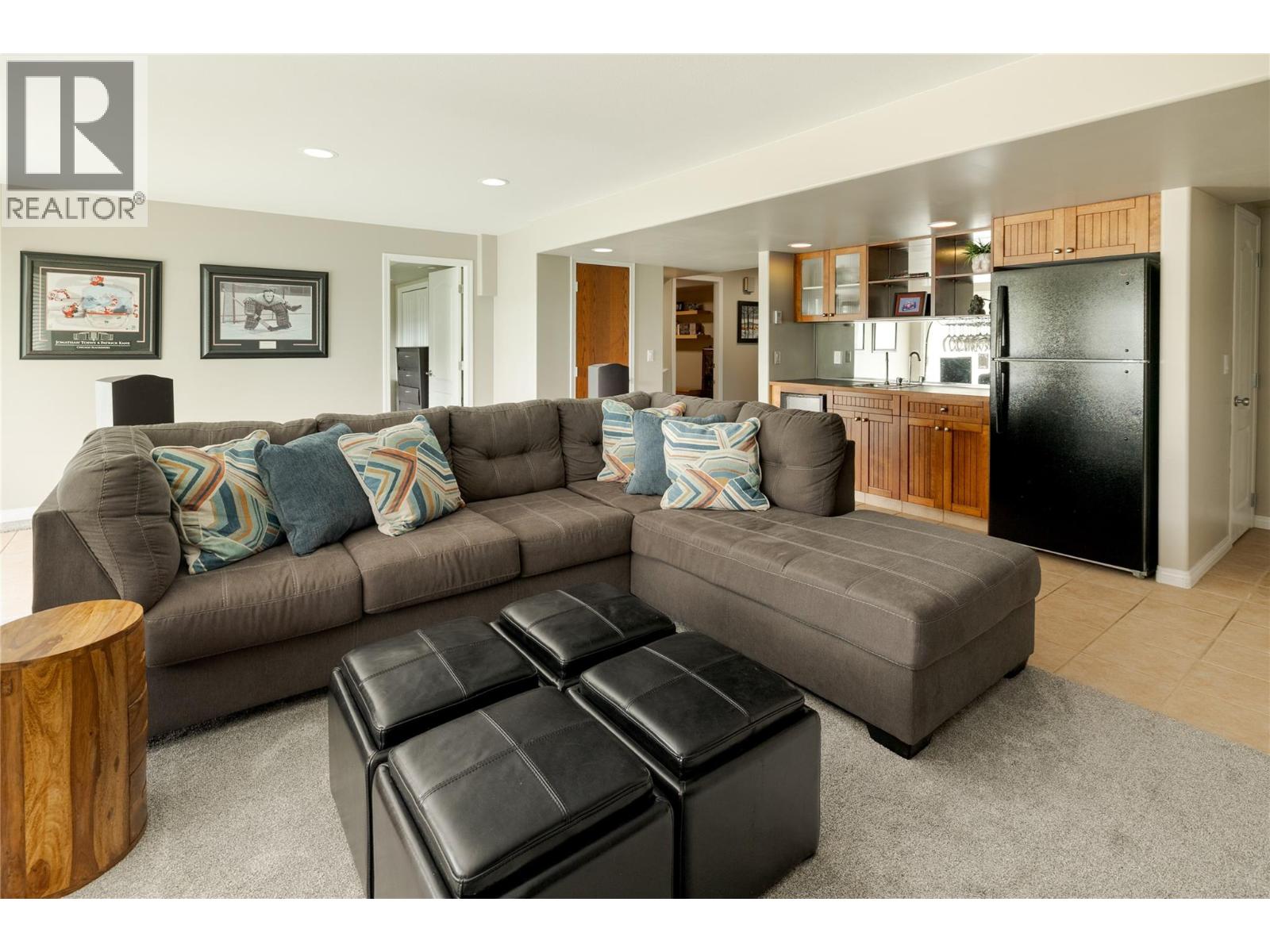 1061 Caledonia Way