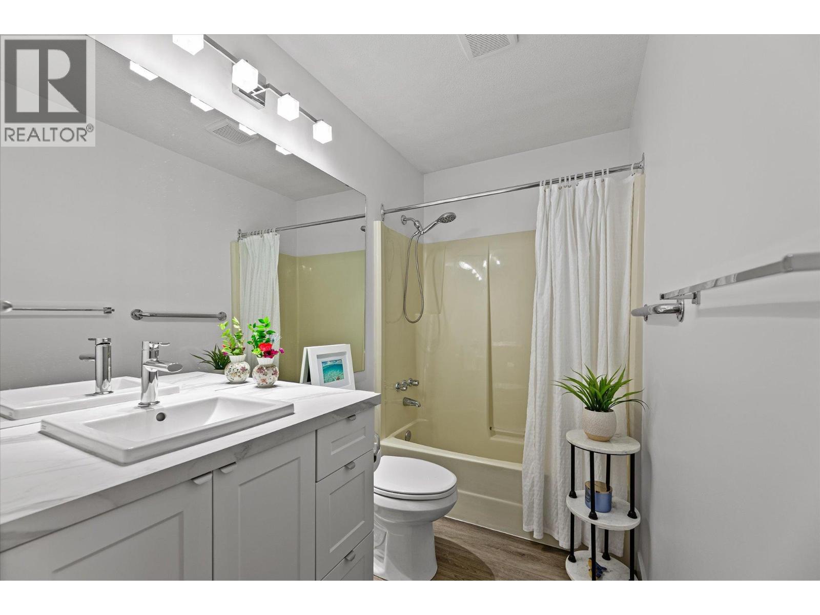 1255 Raymer Avenue Unit# 120