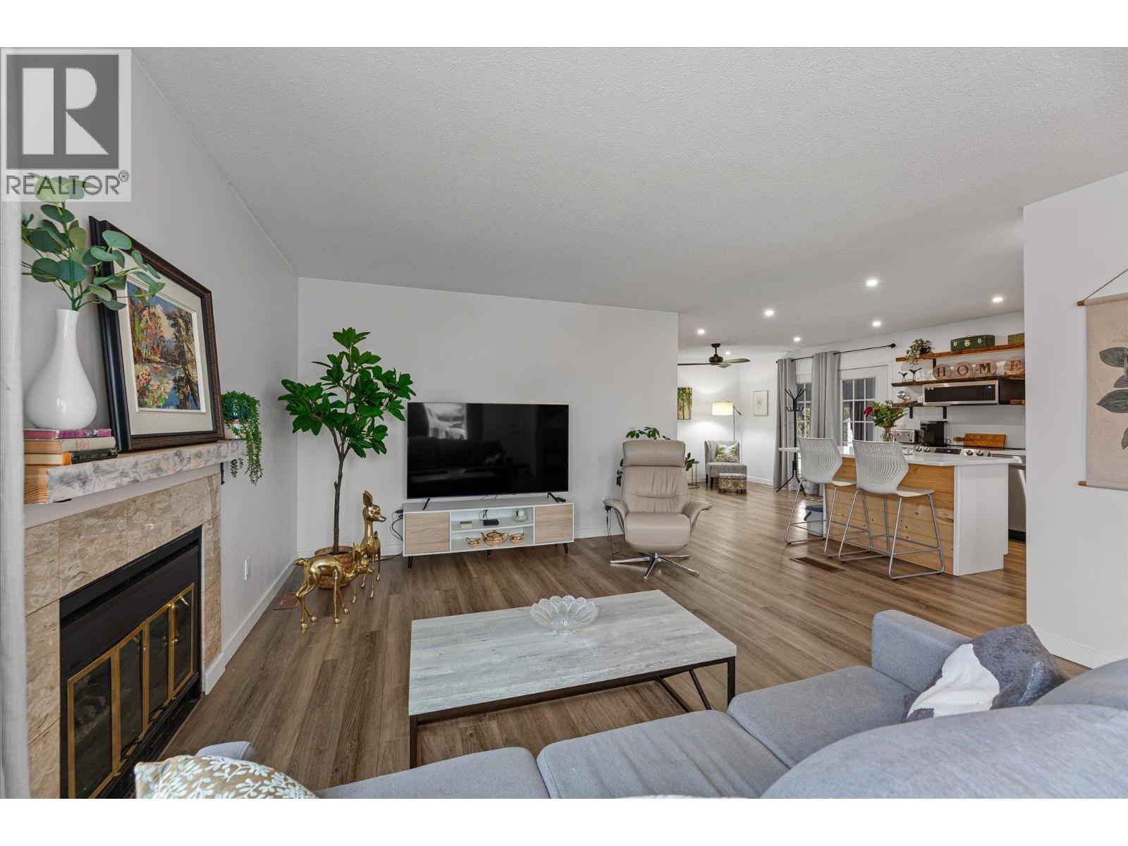 1255 Raymer Avenue Unit# 120