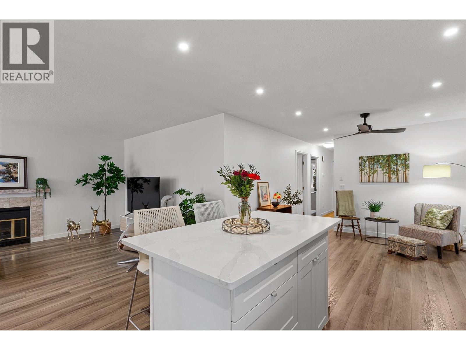 1255 Raymer Avenue Unit# 120