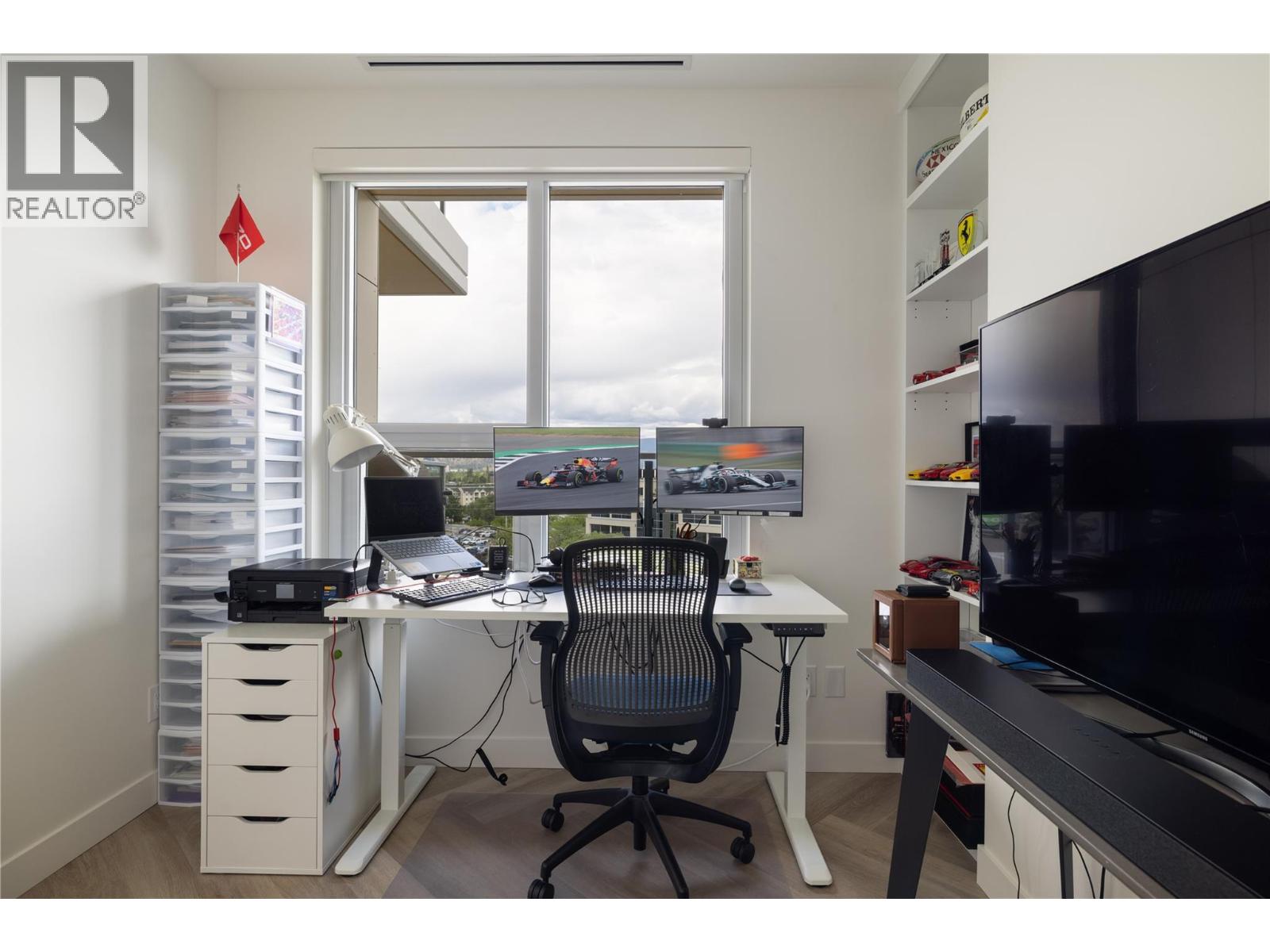 3340 Lakeshore Road Unit# 709