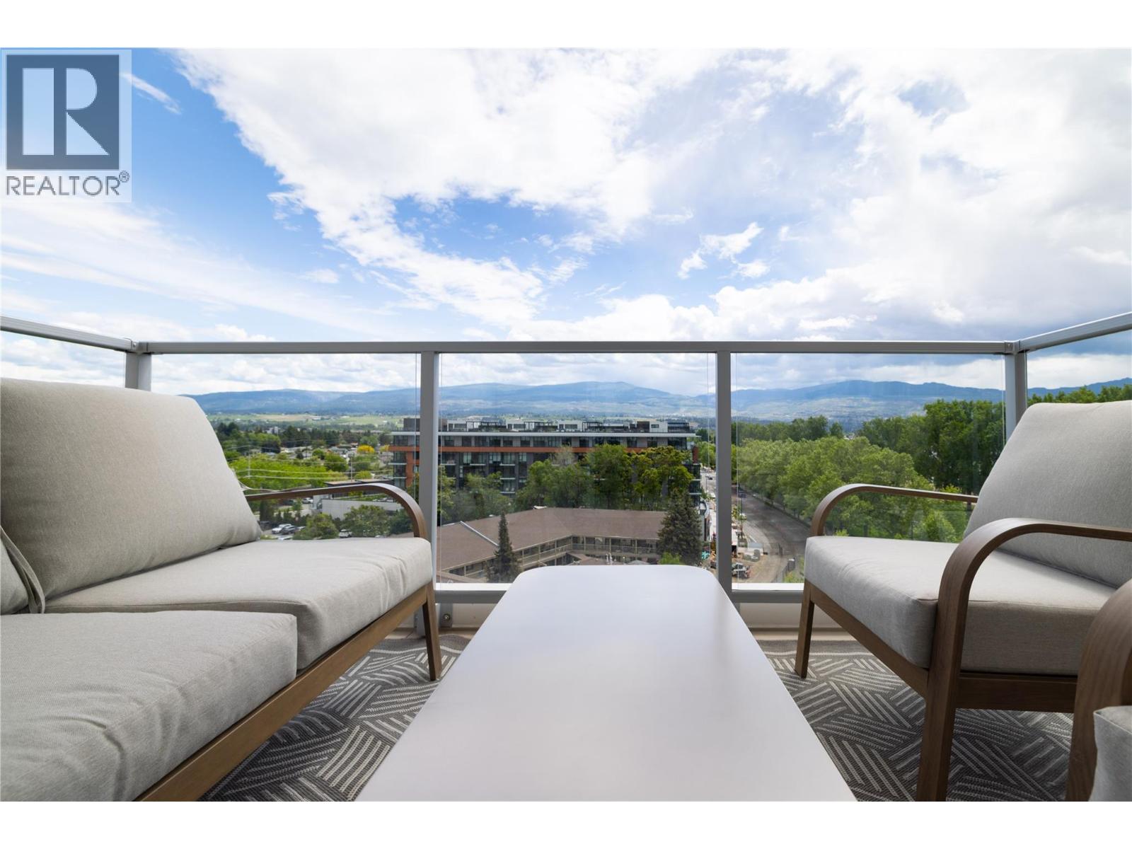 3340 Lakeshore Road Unit# 709