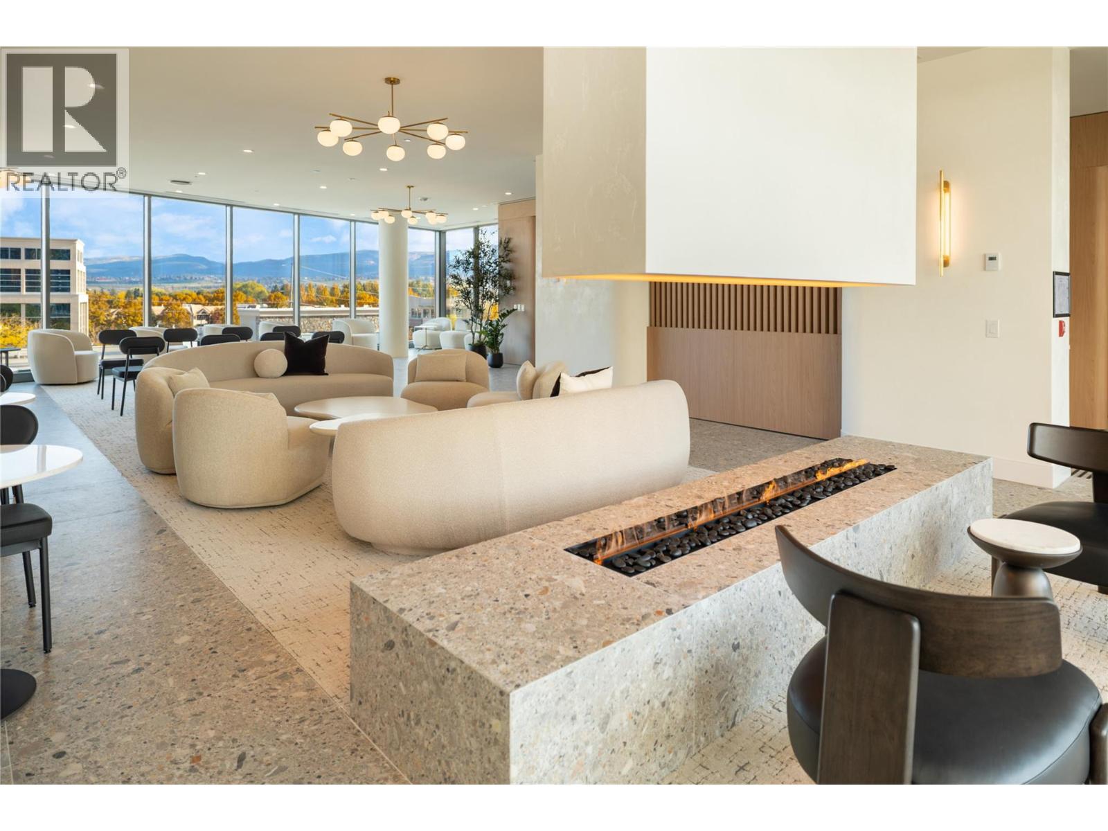 3340 Lakeshore Road Unit# 709