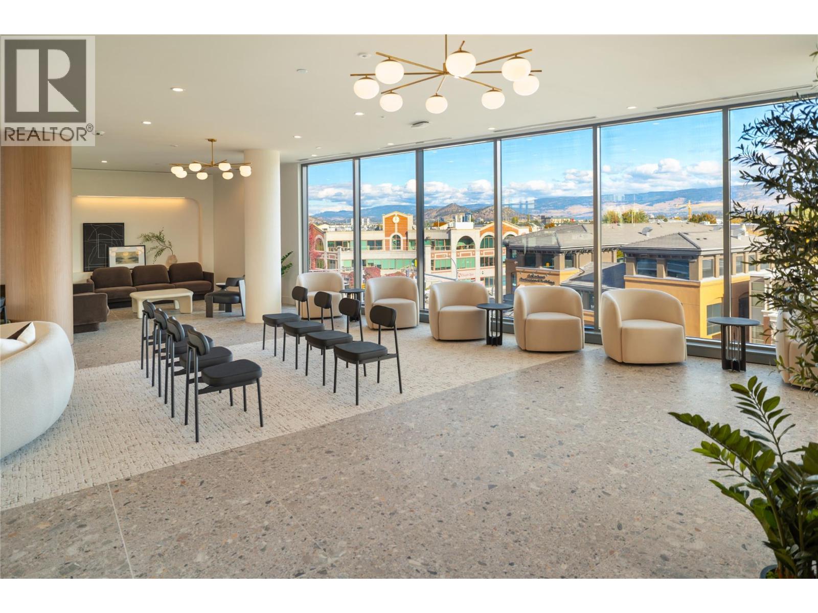 3340 Lakeshore Road Unit# 709