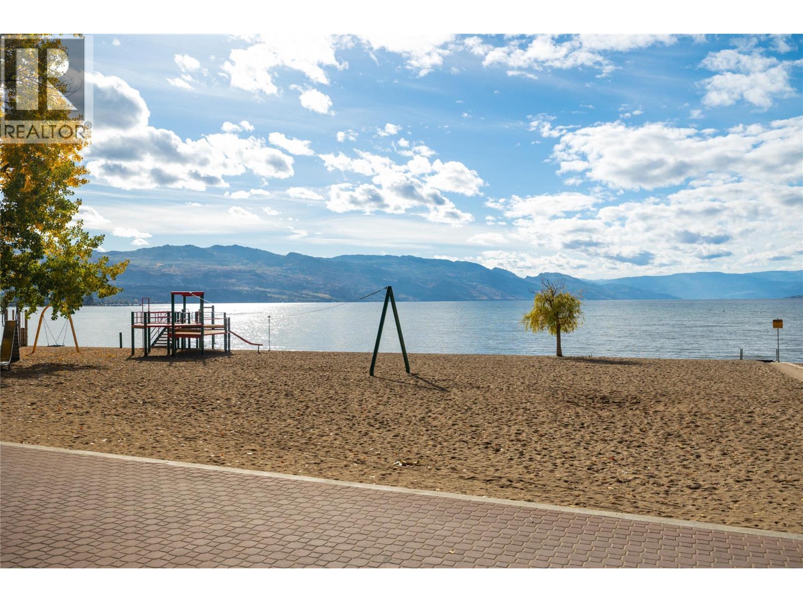 3340 Lakeshore Road Unit# 709