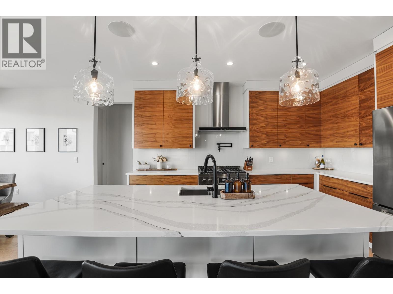 3276 Vineyard View Drive