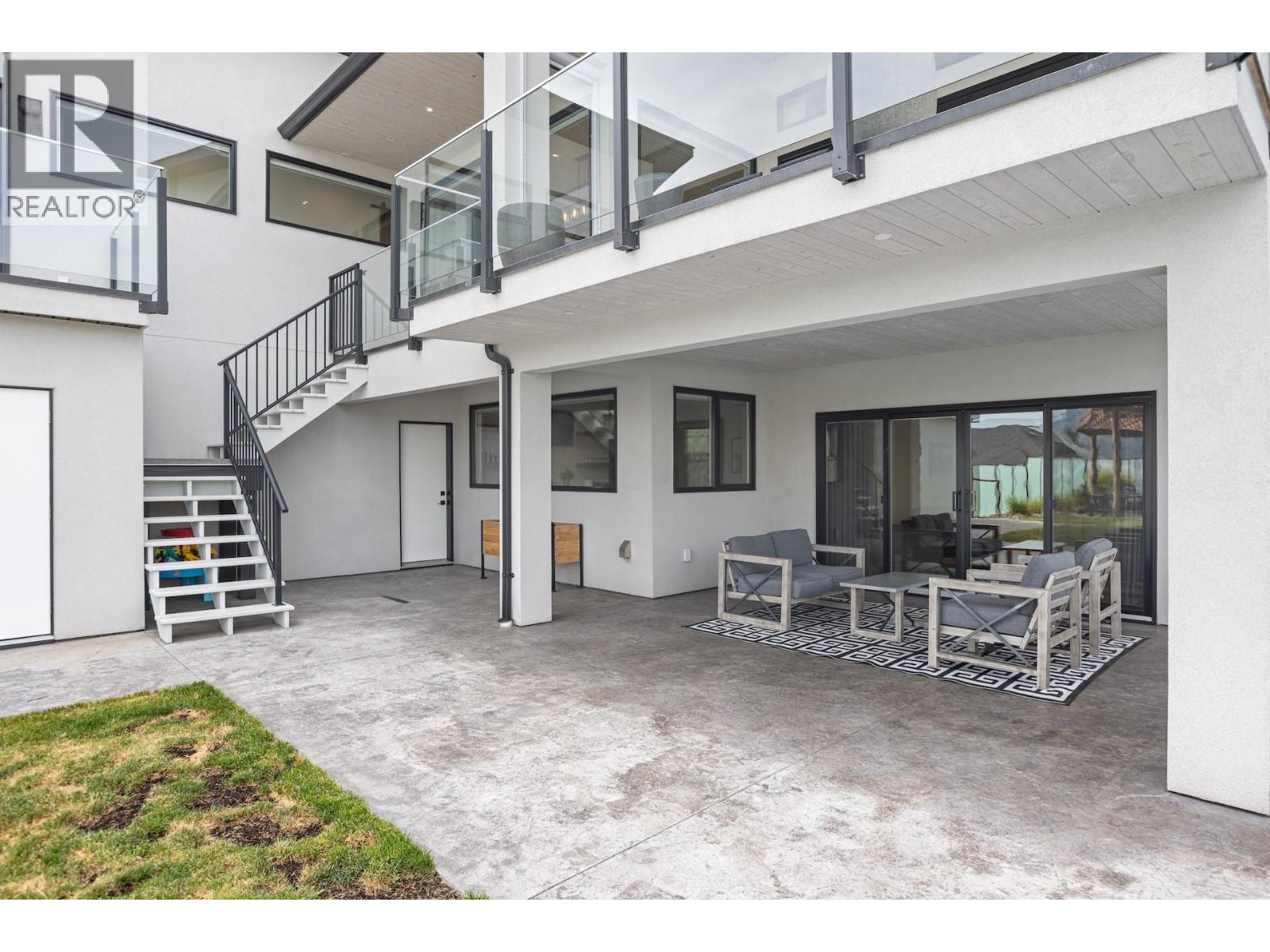3276 Vineyard View Drive