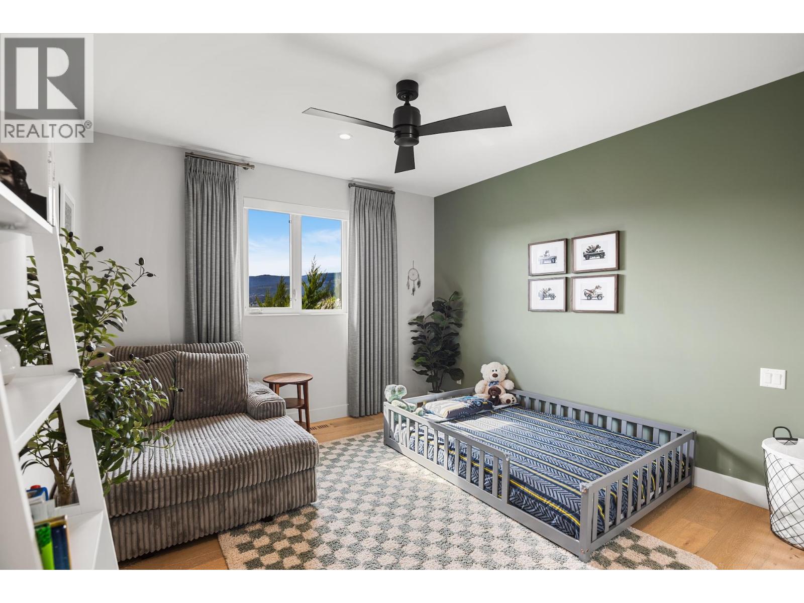 3276 Vineyard View Drive