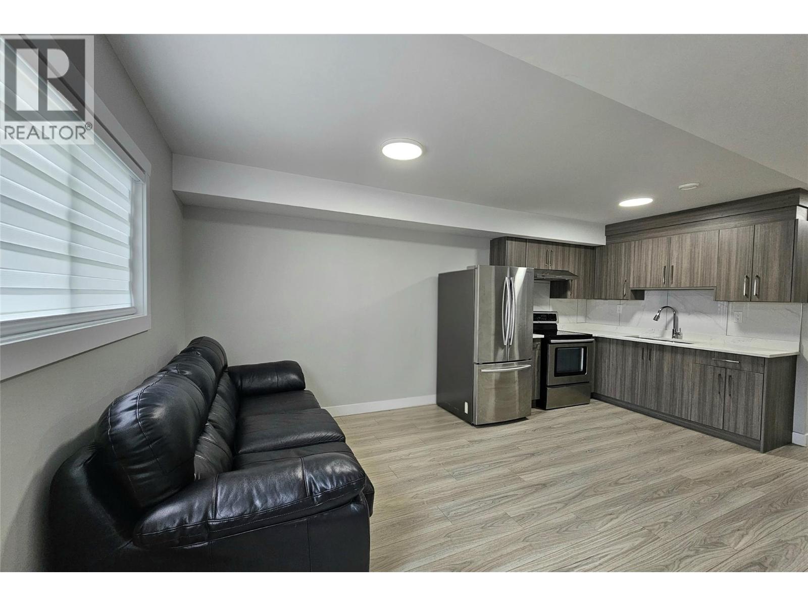 1635-1637 Findlay Road