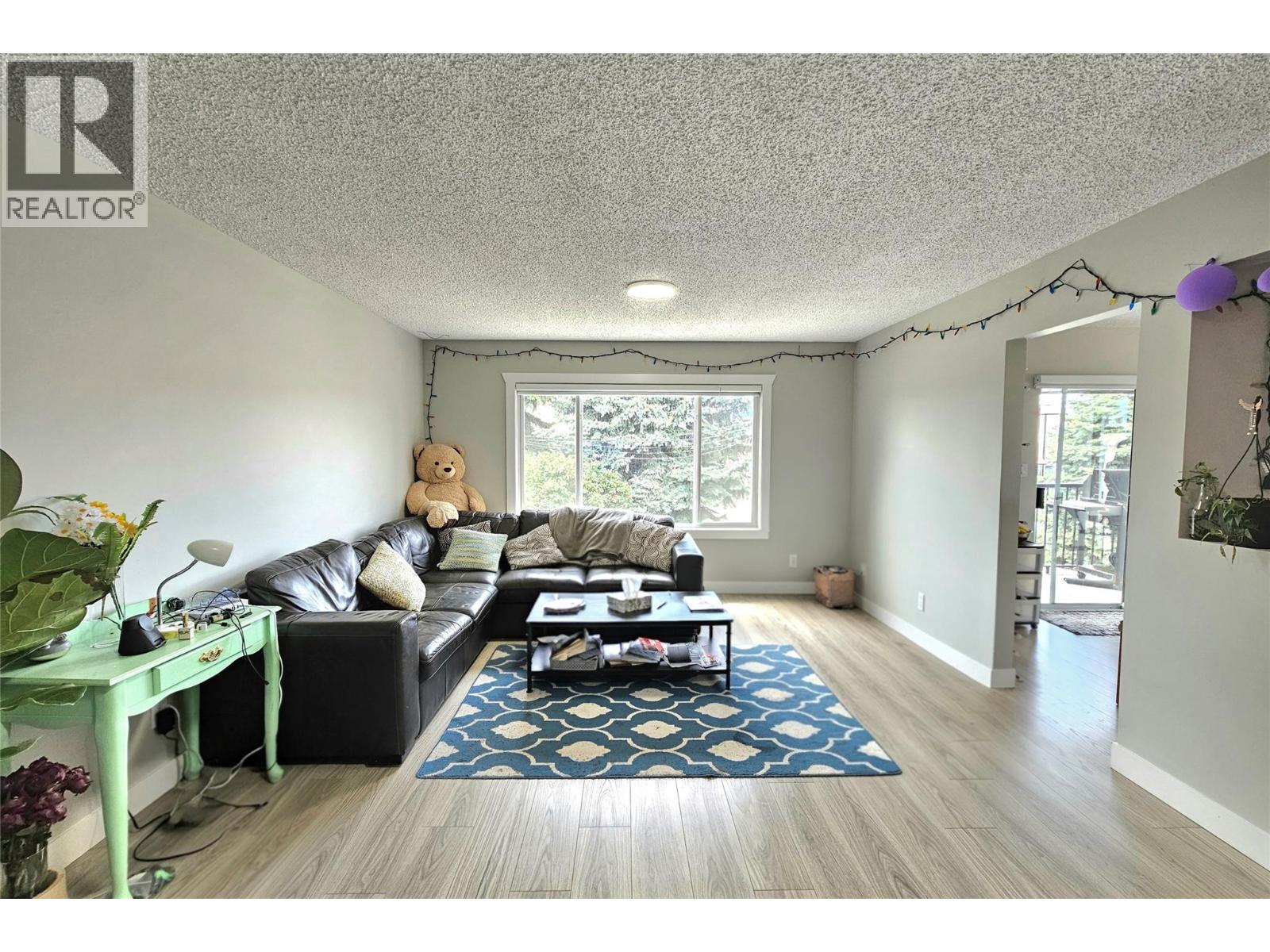 1635-1637 Findlay Road