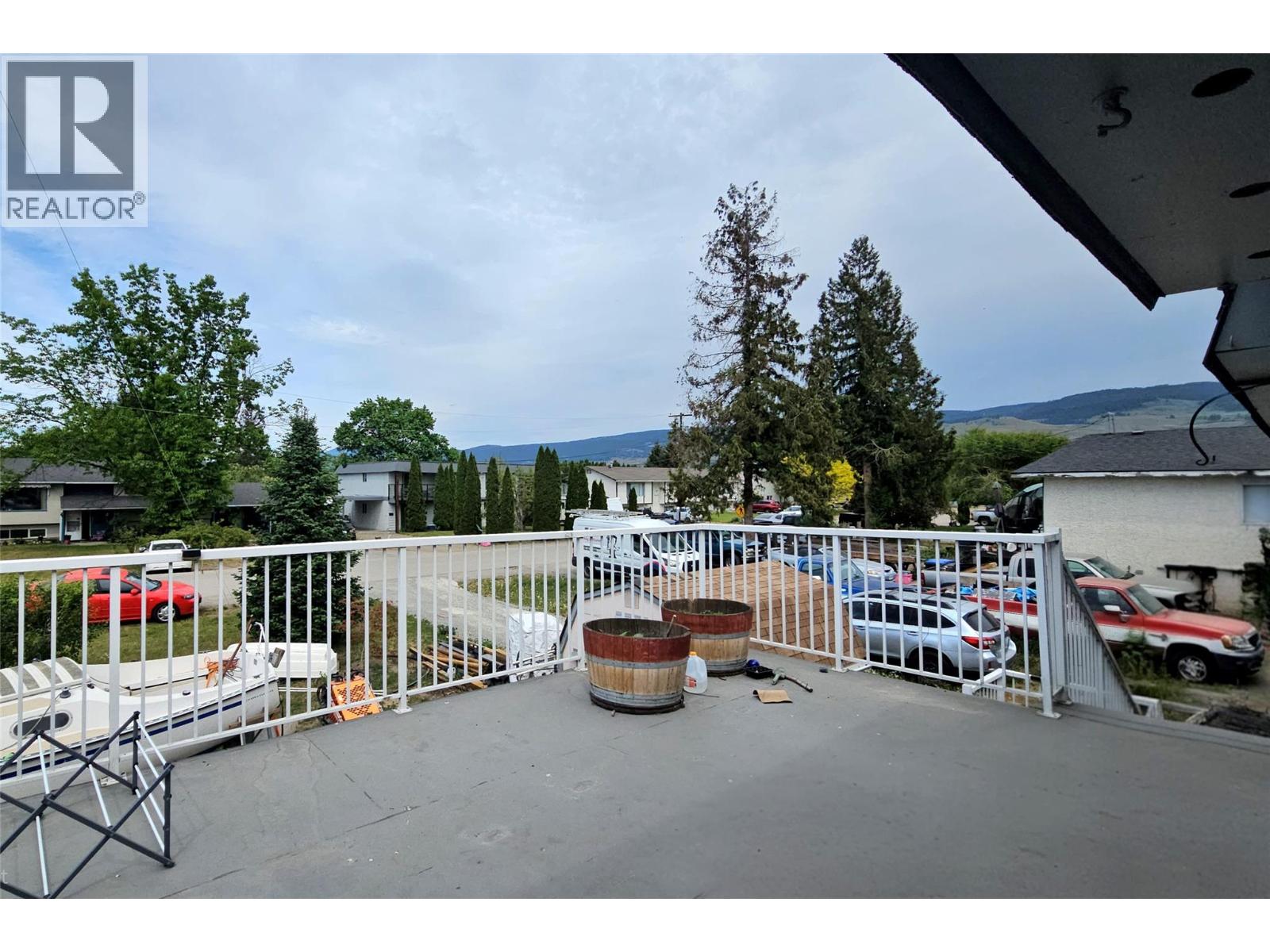 1635-1637 Findlay Road