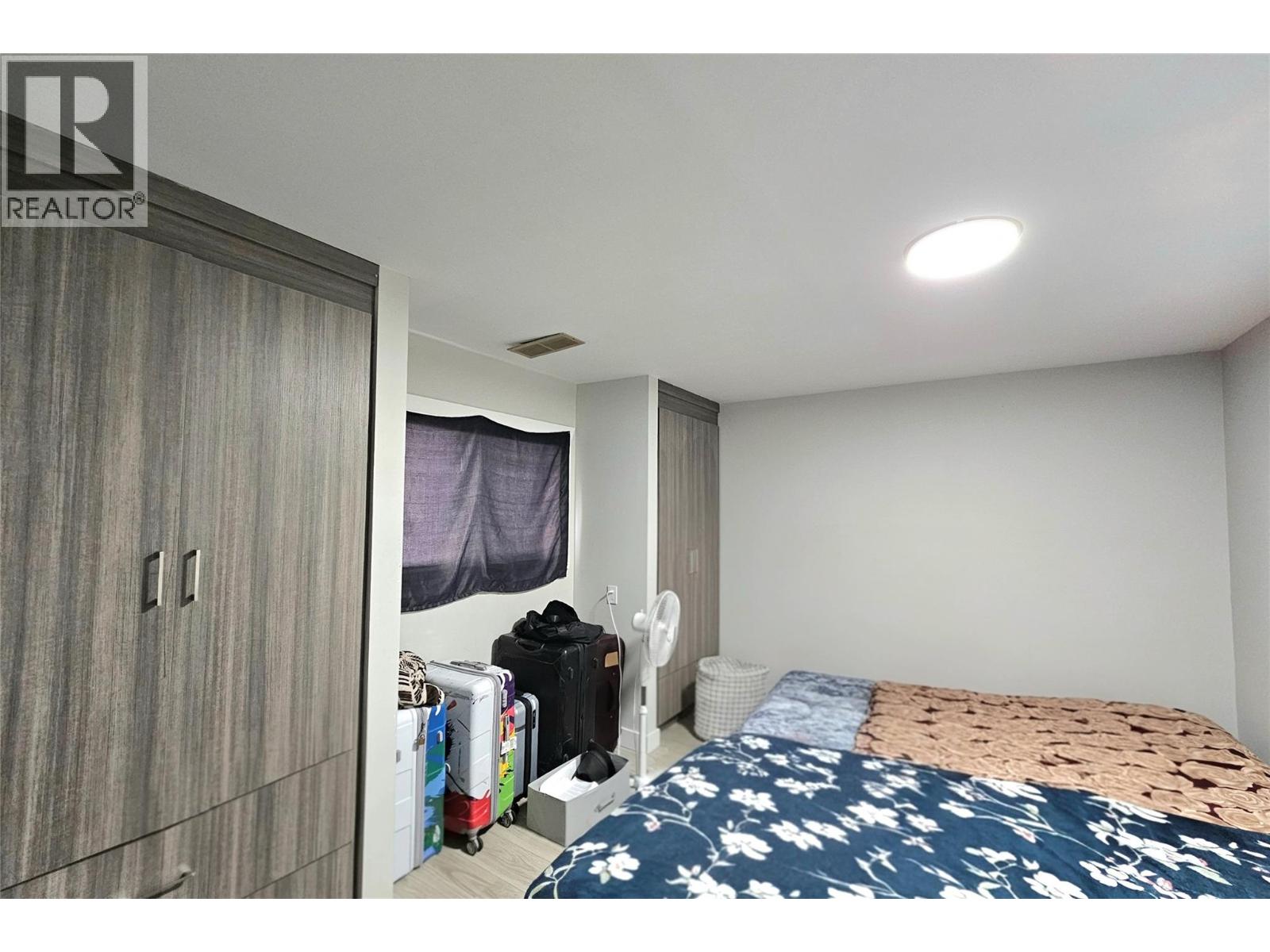 1635-1637 Findlay Road
