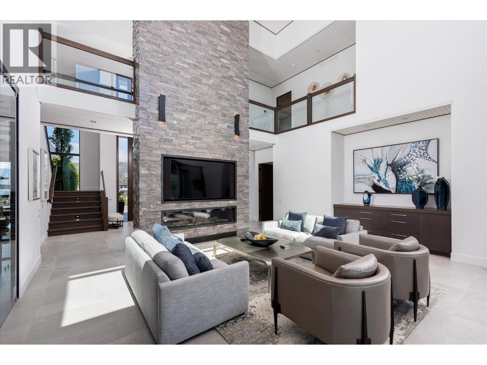 2463 Thacker Drive