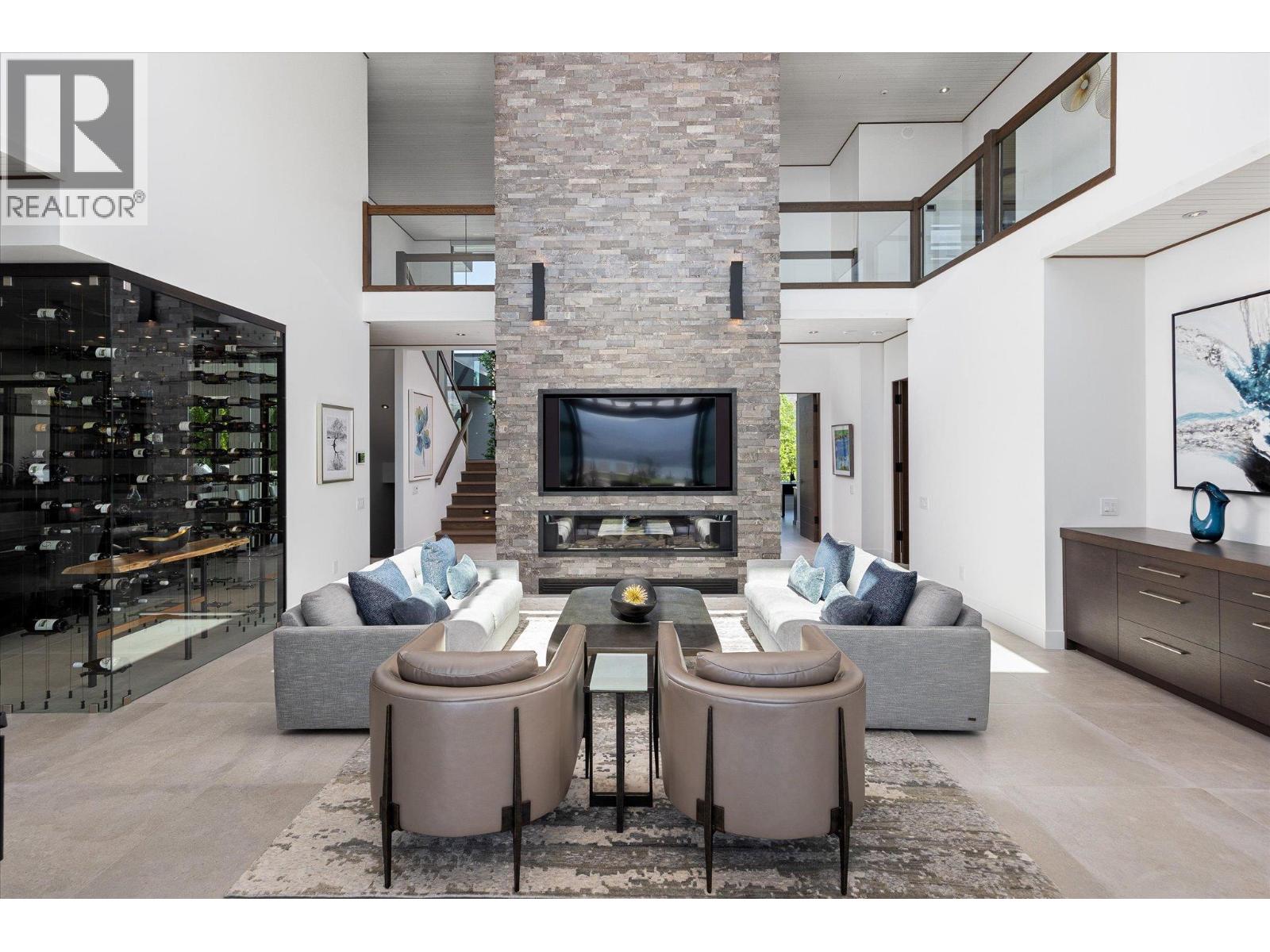 2463 Thacker Drive