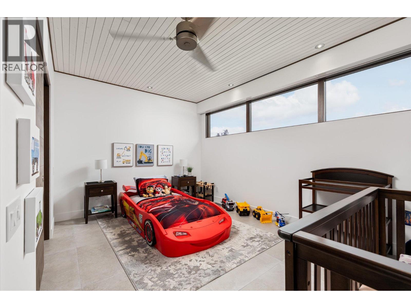 2463 Thacker Drive