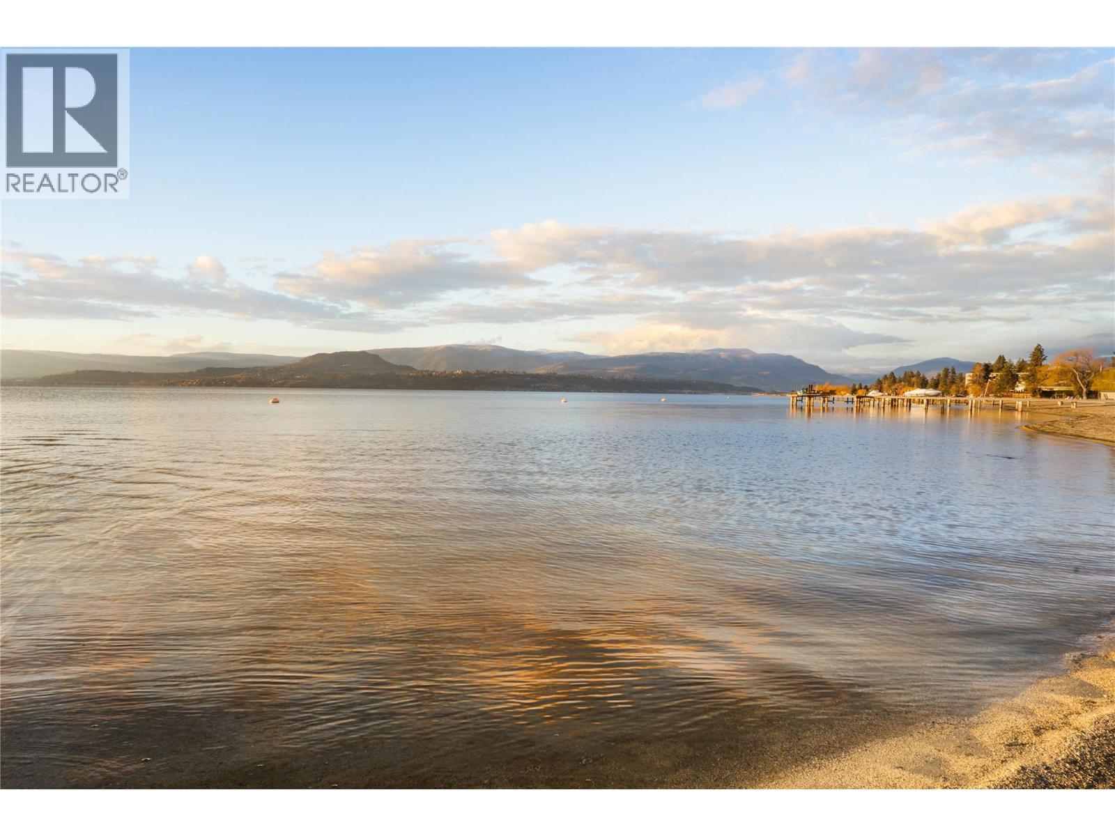 4158 Lakeshore Road
