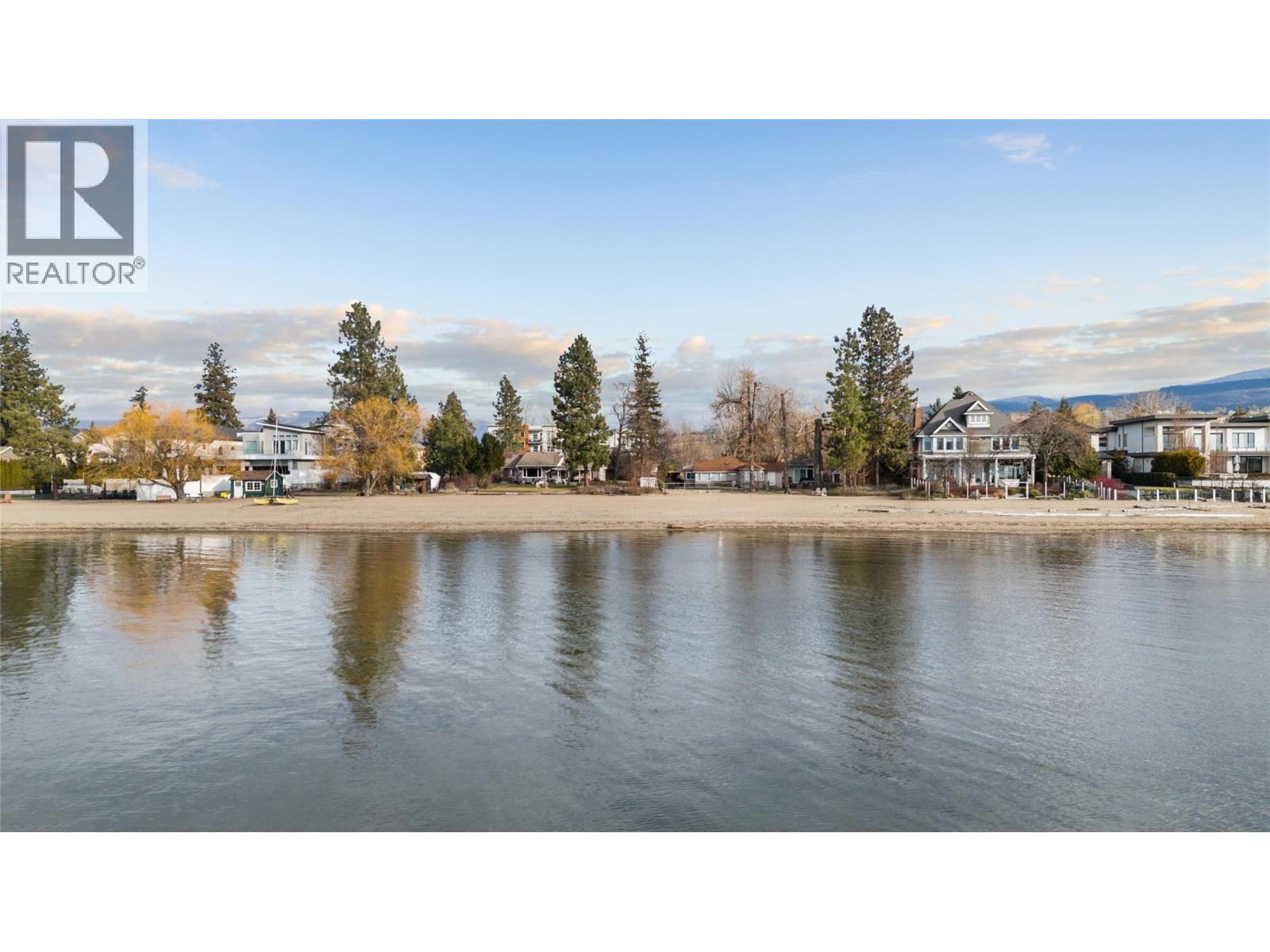 4158 Lakeshore Road