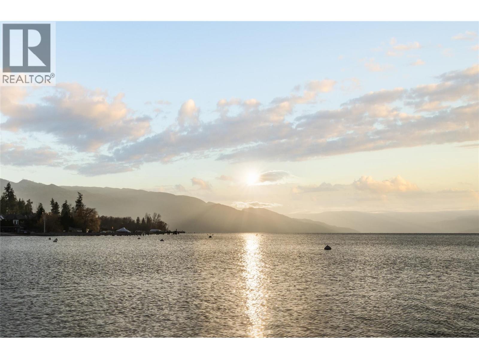 4158 Lakeshore Road