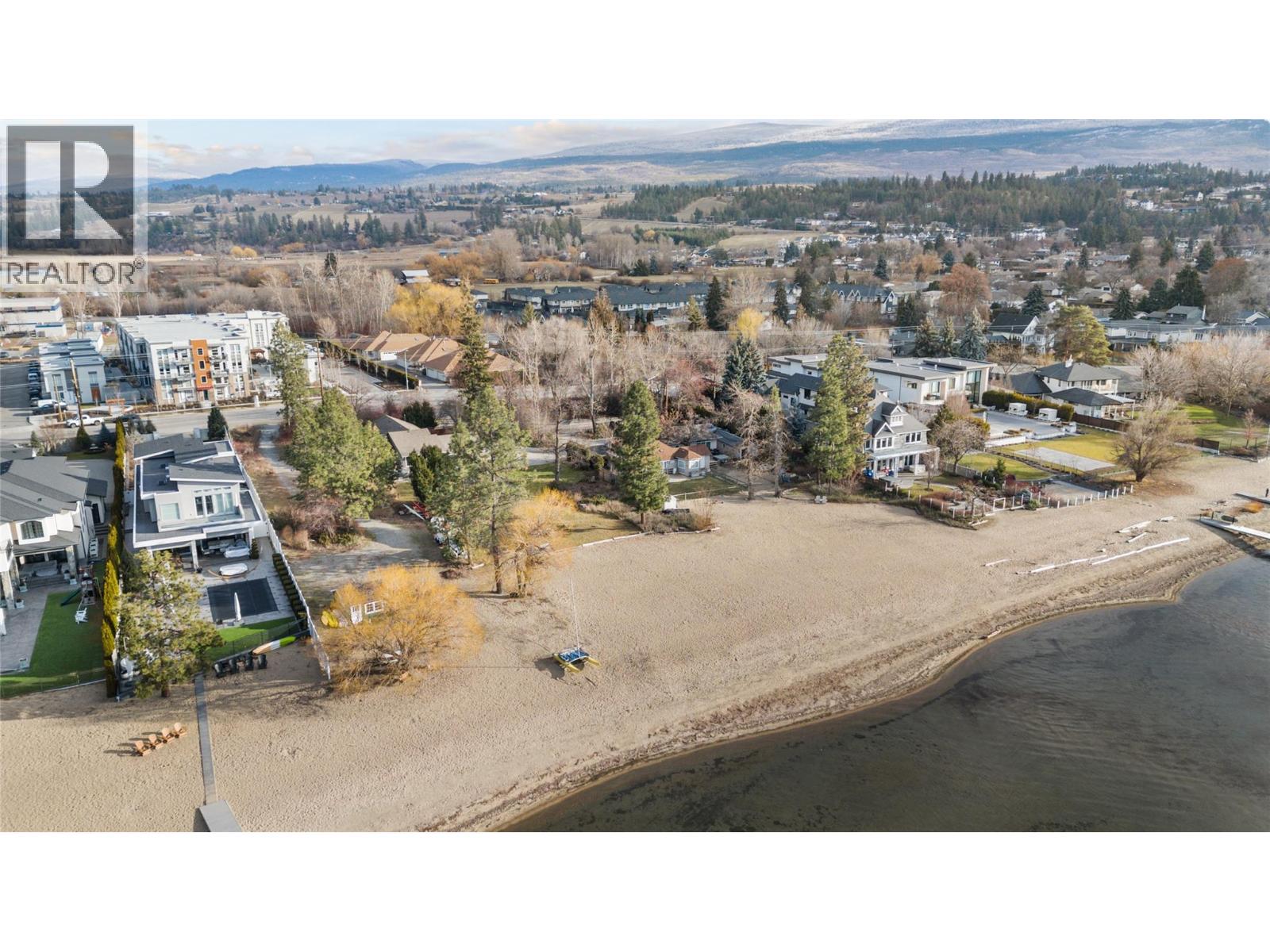 4158 Lakeshore Road