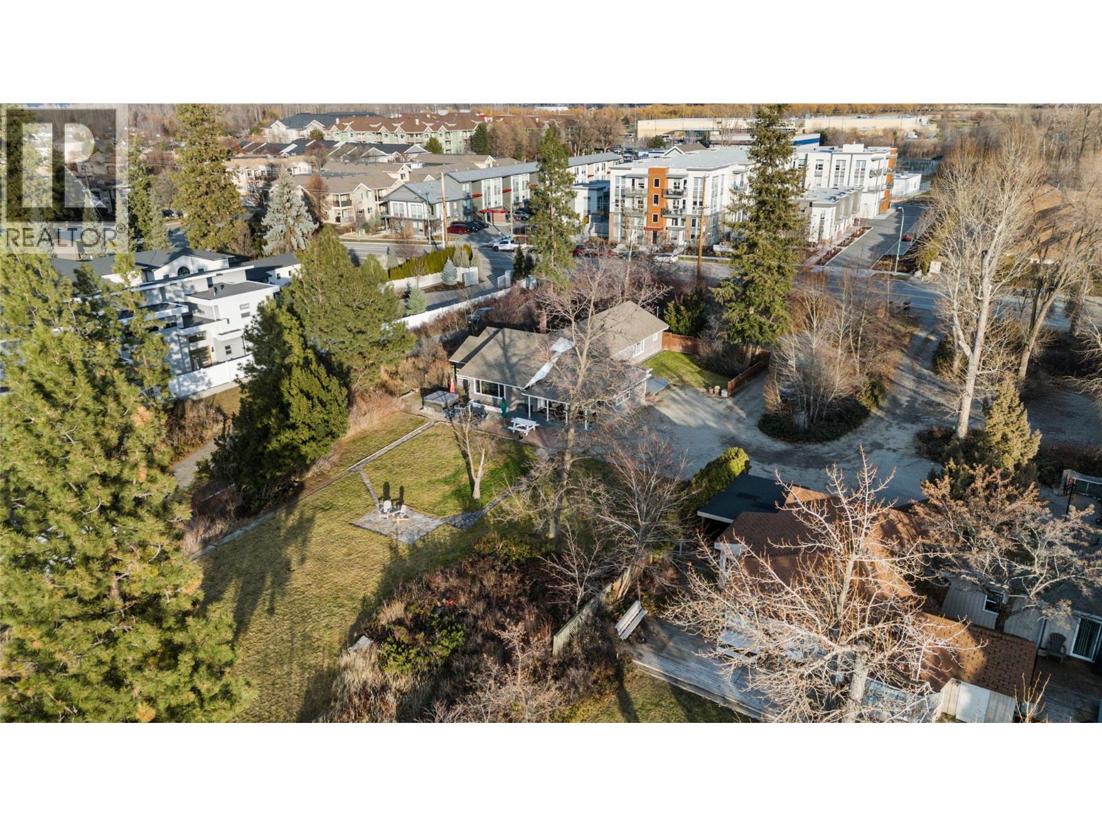 4158 Lakeshore Road