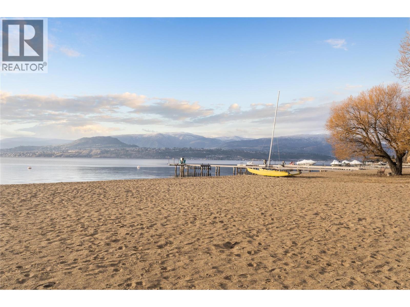 4158 Lakeshore Road