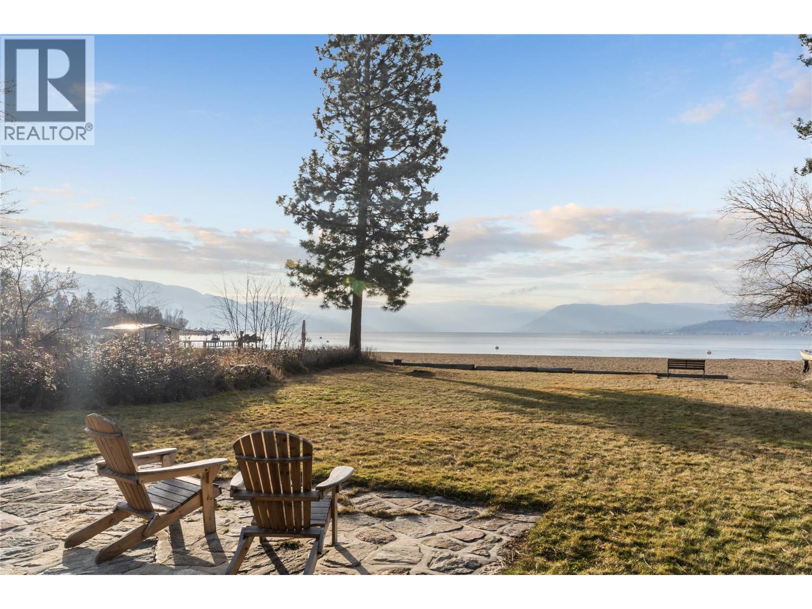 4158 Lakeshore Road