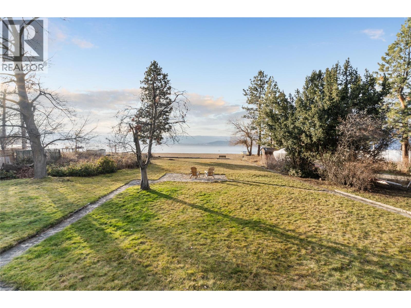 4158 Lakeshore Road