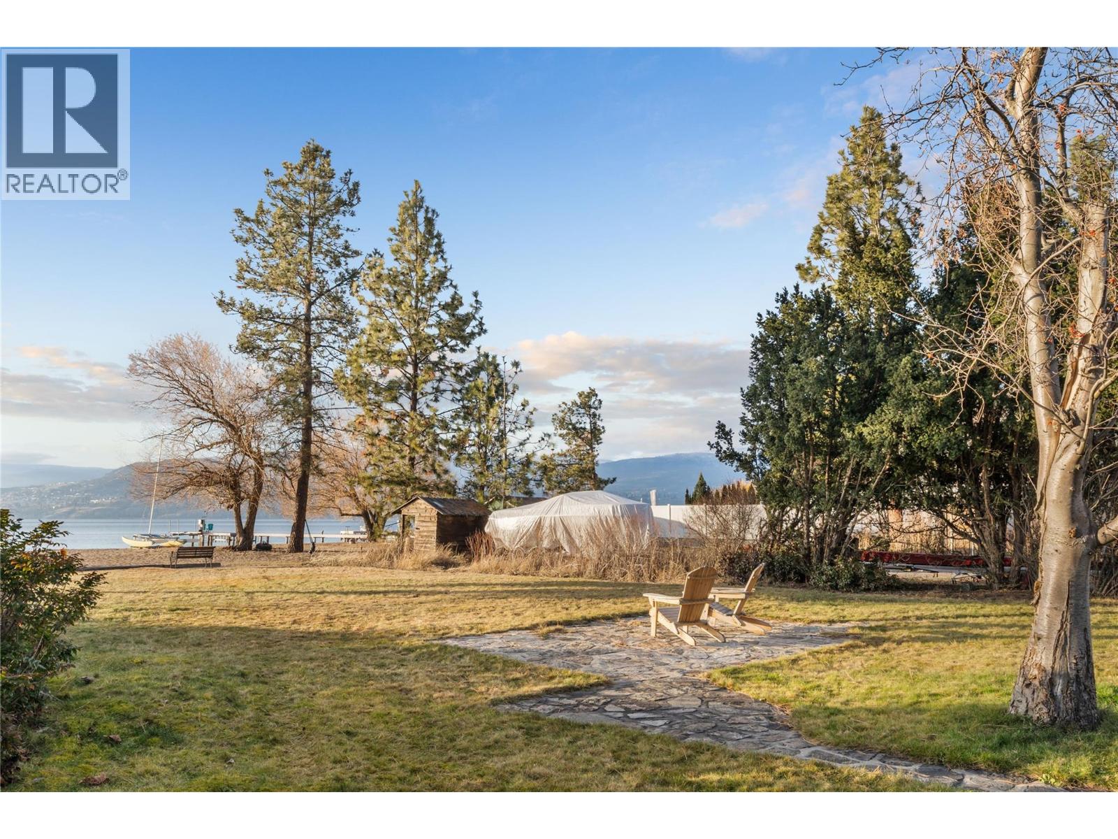 4158 Lakeshore Road