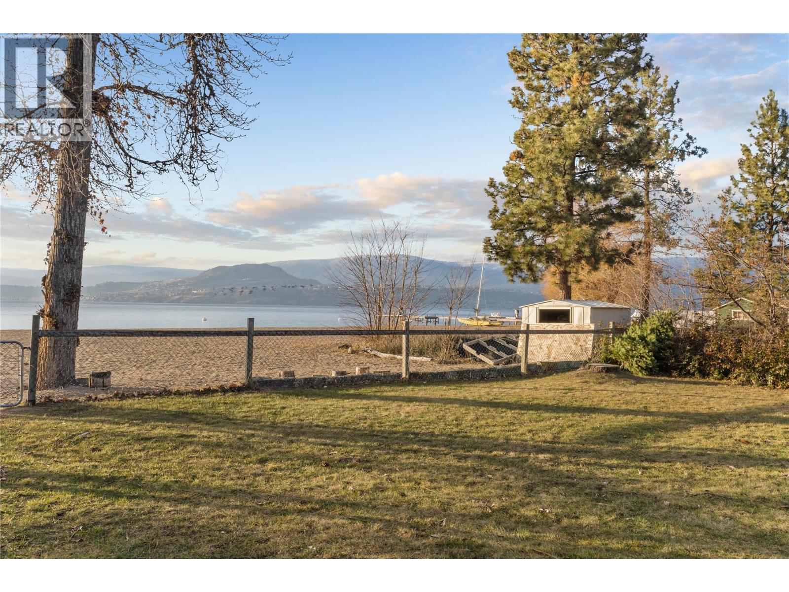 4158 Lakeshore Road