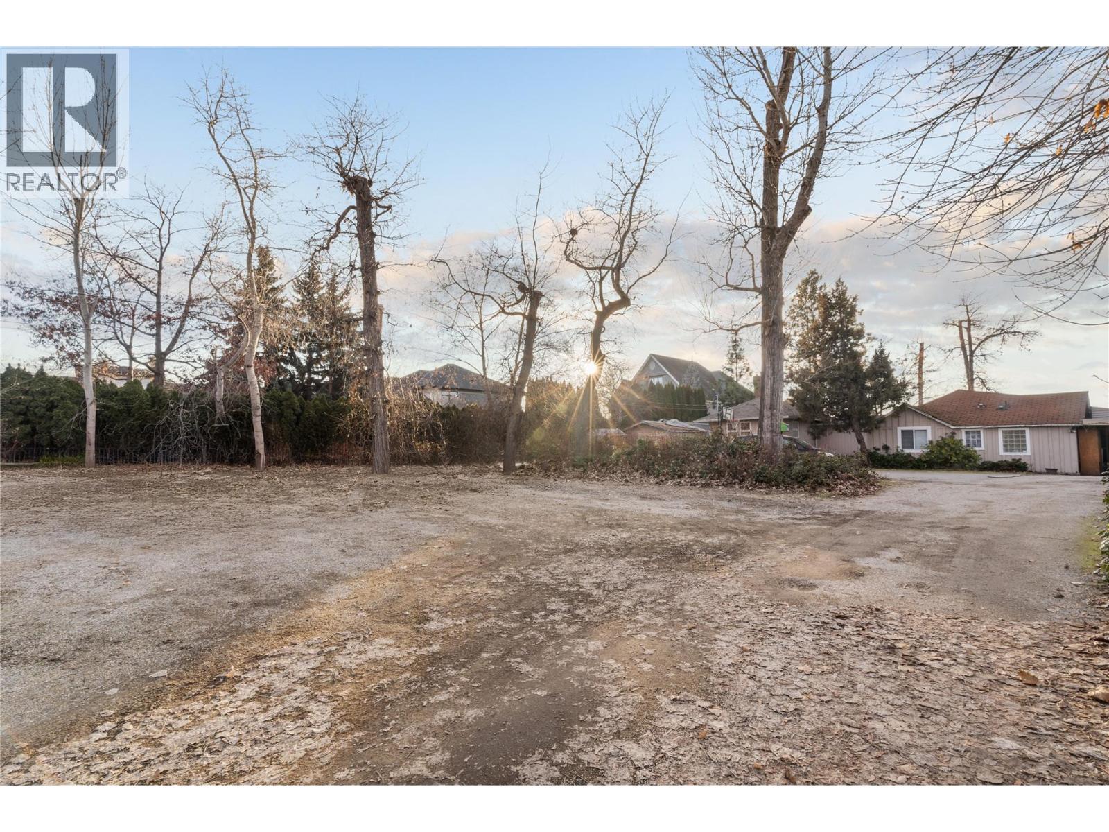 4164 Lakeshore Road