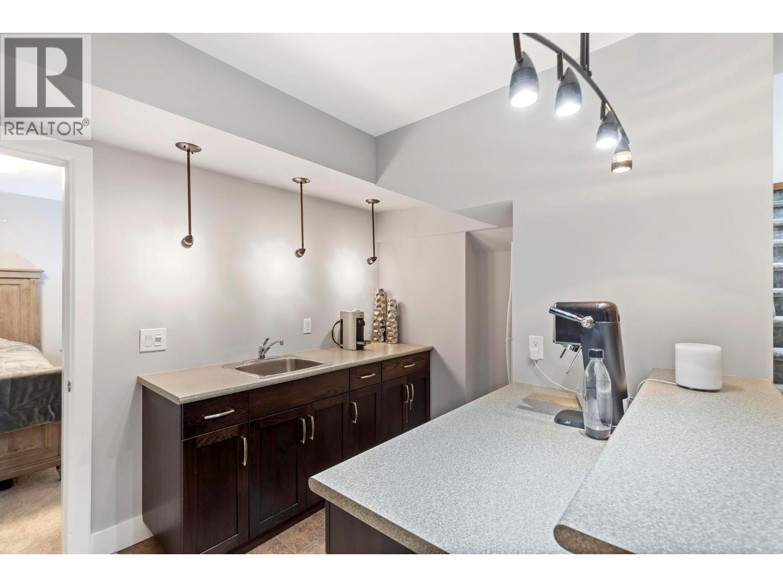 2220 Shannon Ridge Drive Unit# 109