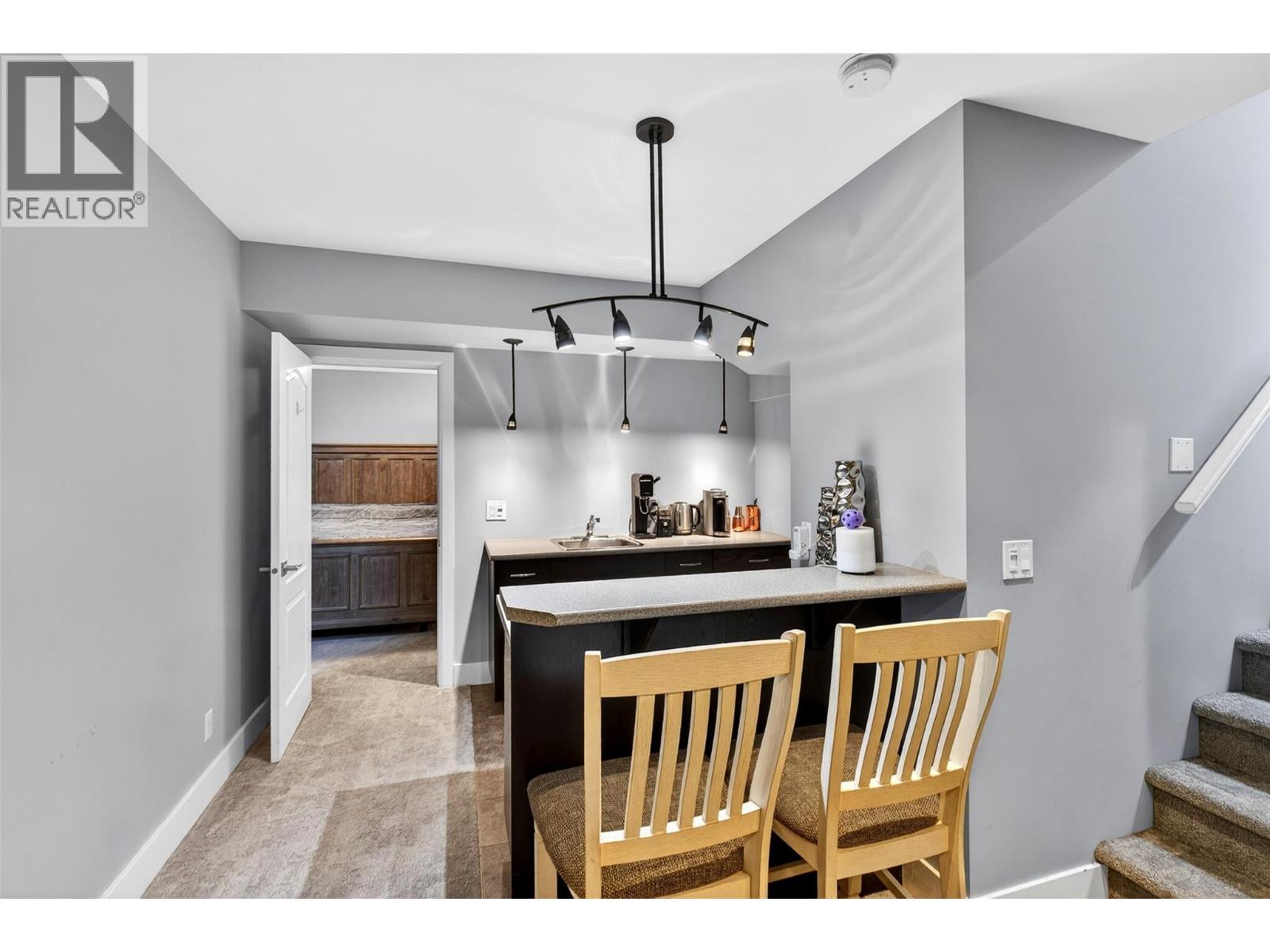 2220 Shannon Ridge Drive Unit# 109
