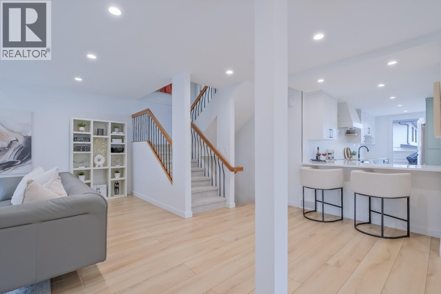 414 West Avenue Unit# 11