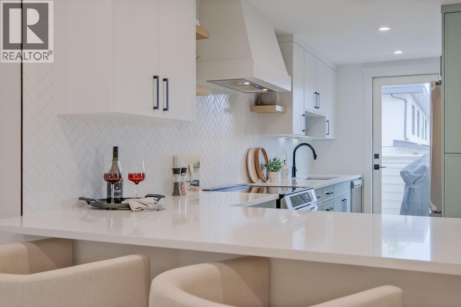 414 West Avenue Unit# 11